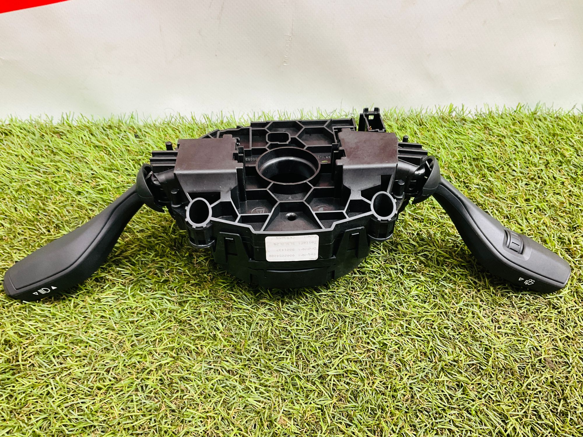 https://ycs.partsauto.market/partsauto-images/thmbs/userImages/h353NjtZg3VDP19b5HMt7LlpbQ93/part/d474af49-17ab-41f5-b4c0-9c842373c843_1779195292556.jpg