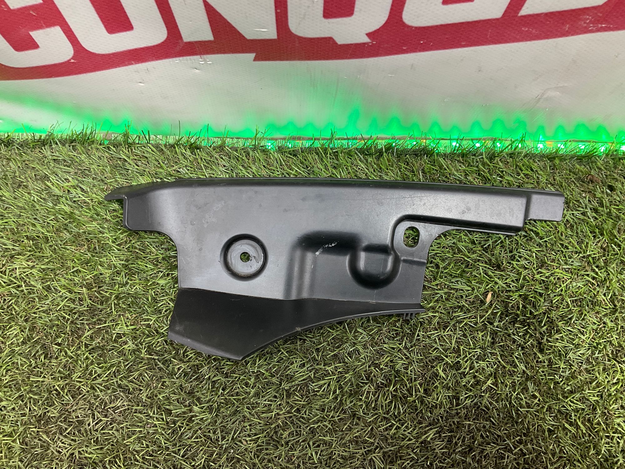 Водосток багажной двери левый BMW X6 F16, 1000 рублей, Москва