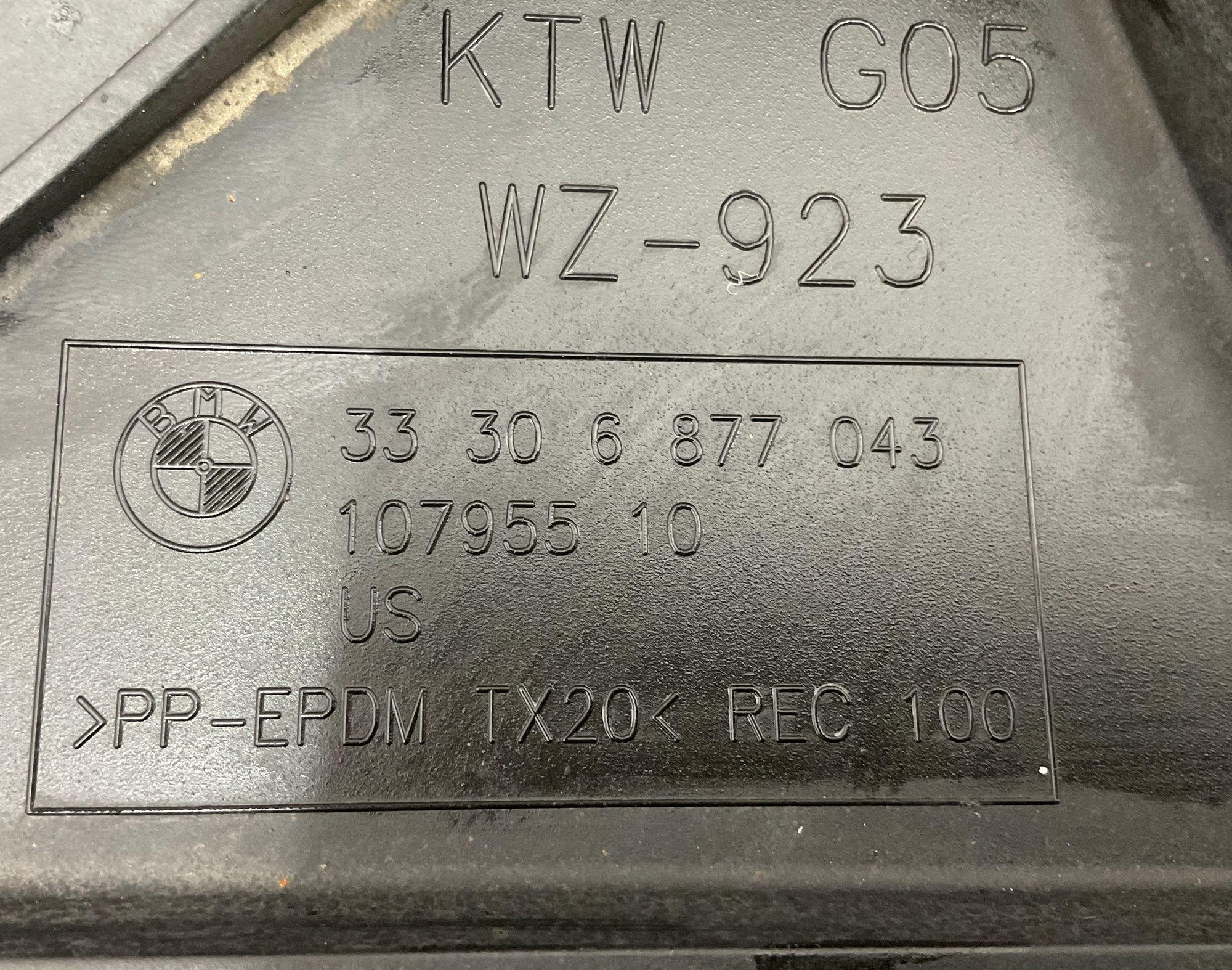 https://ycs.partsauto.market/partsauto-images/thmbs/userImages/h353NjtZg3VDP19b5HMt7LlpbQ93/part/d4bd0b01-4560-4c44-8b7f-f246241a0d5f_1744026146031.jpg
