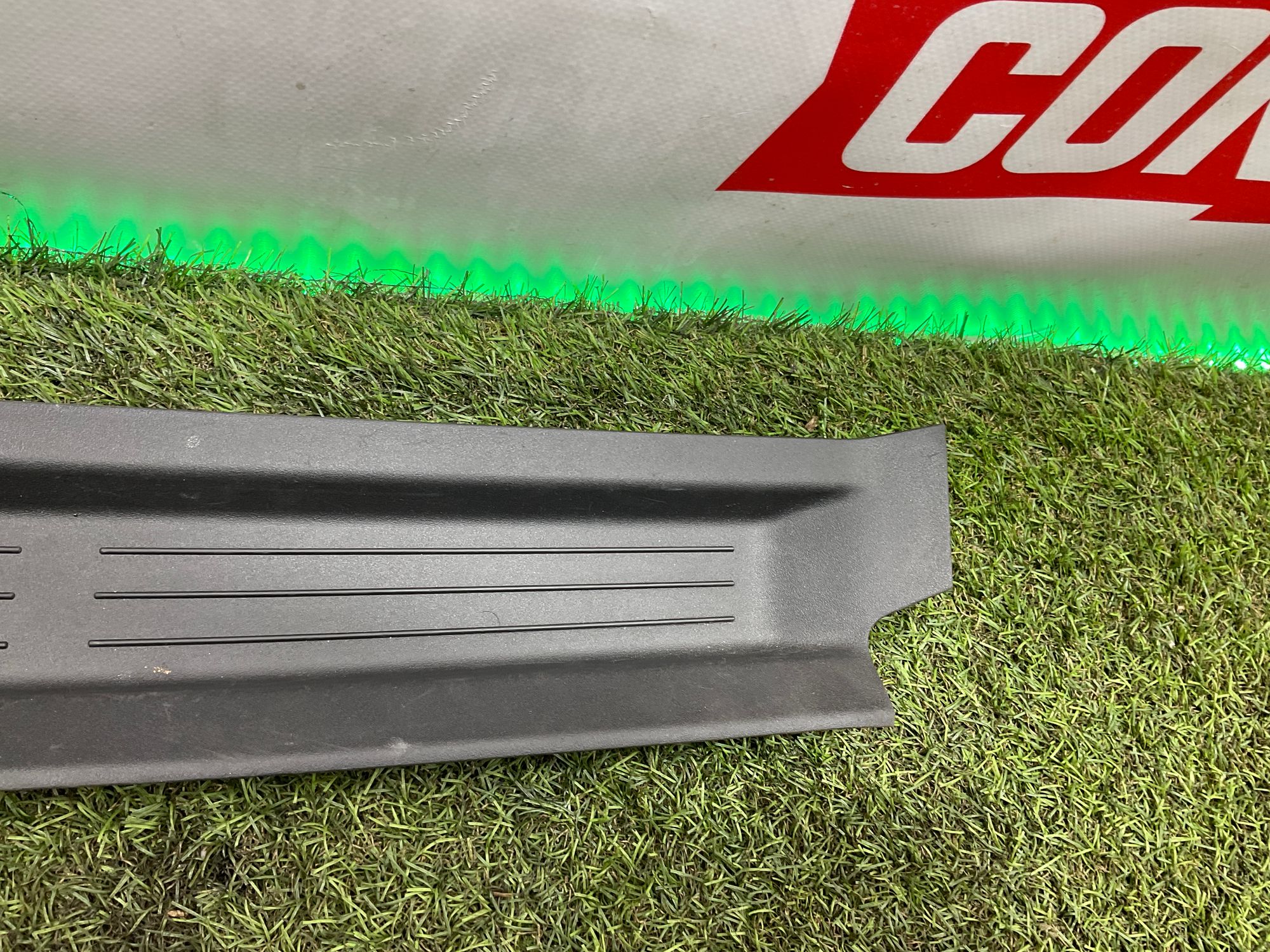 Вставка передней панели Land Rover Defender II L663 2022, 3500 рублей, Москва