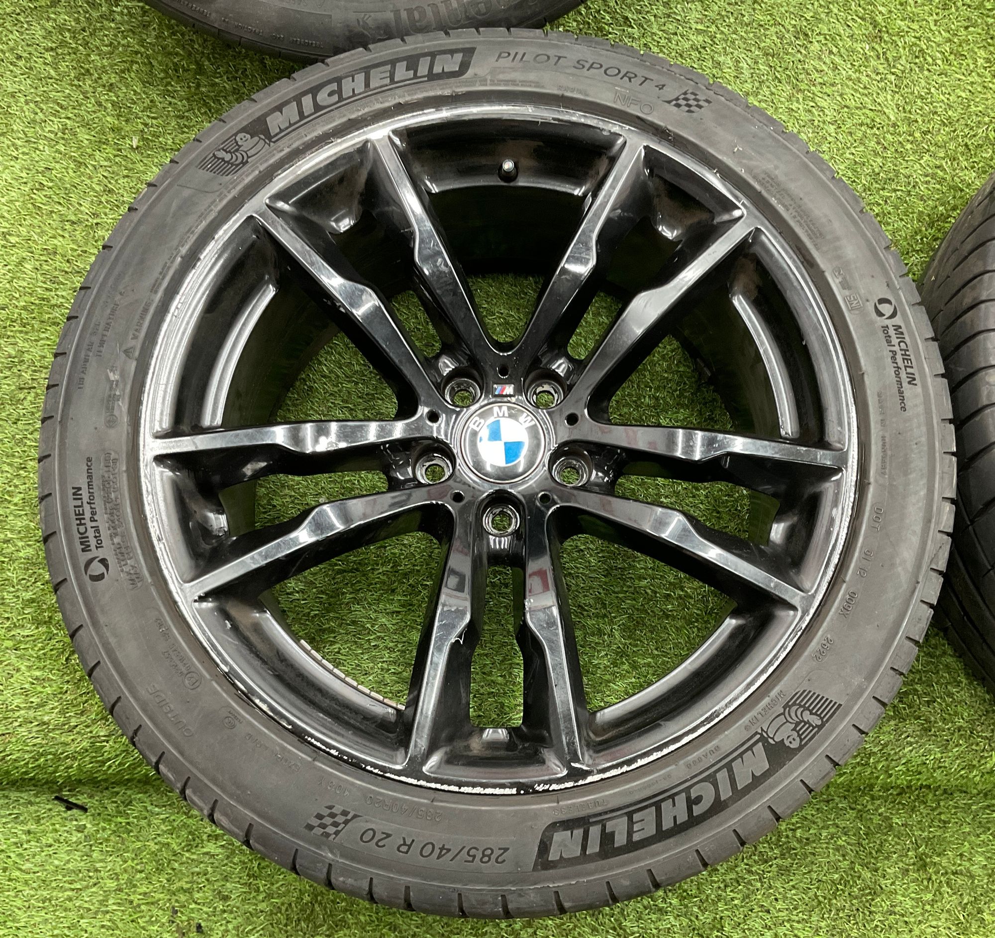 https://ycs.partsauto.market/partsauto-images/thmbs/userImages/h353NjtZg3VDP19b5HMt7LlpbQ93/part/d619c21b-64f2-4700-8590-7ad49f71606e_1747829619867.jpg