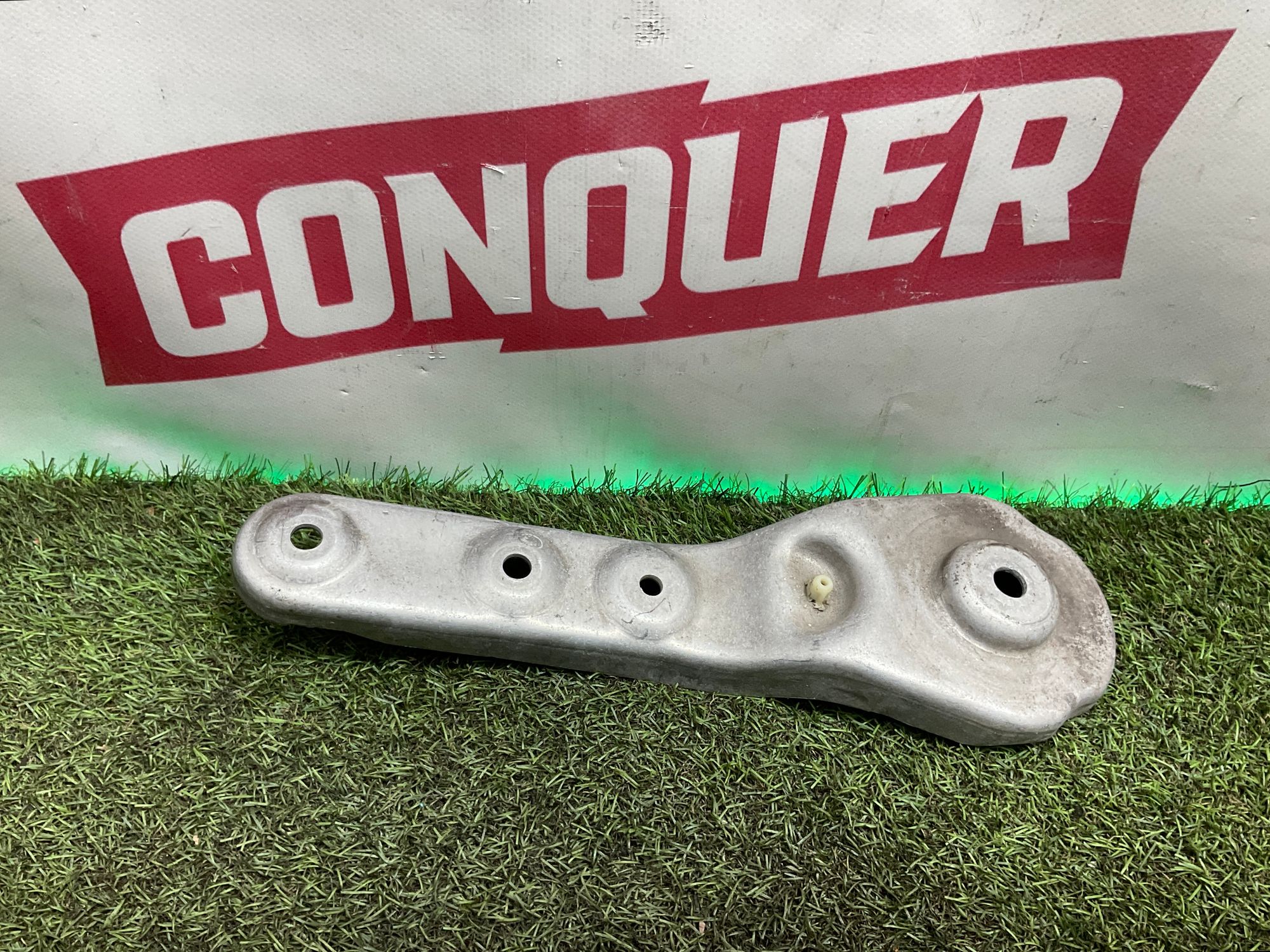 Тяга реактивная задняя BMW 5 серия, G30/G31 рестайлинг, 1000 рублей, Москва