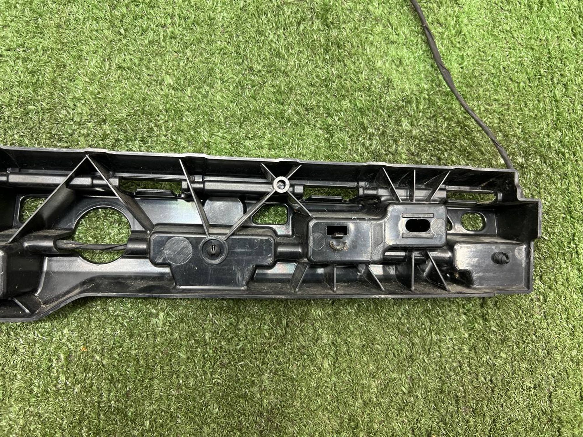 https://ycs.partsauto.market/partsauto-images/thmbs/userImages/h353NjtZg3VDP19b5HMt7LlpbQ93/part/d6ae0b1f-3d49-448a-a320-3f16704643b2_1731333714651.jpg