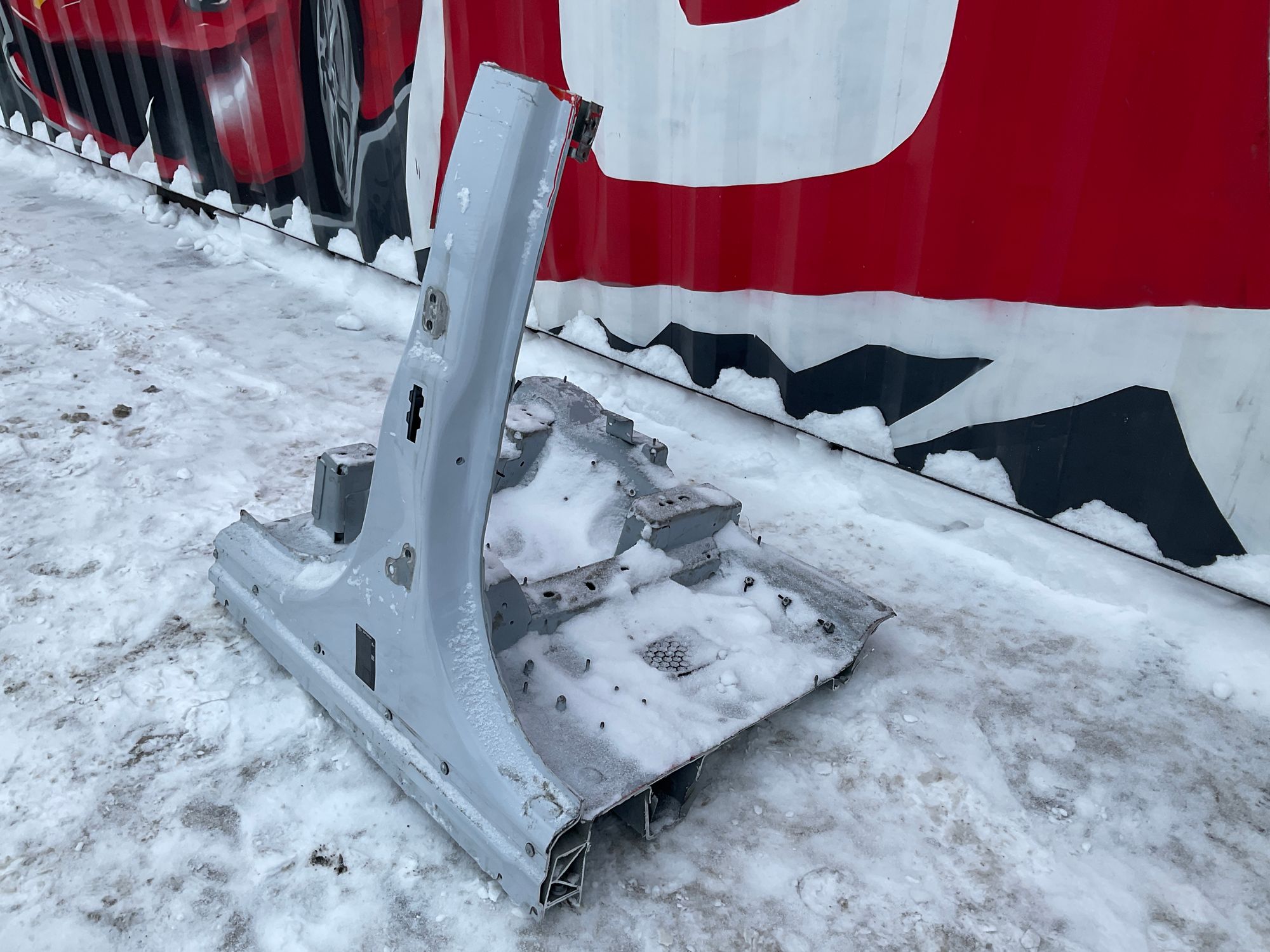 Стойка кузова левая Land Rover Defender II 2022, 50000 рублей, Москва