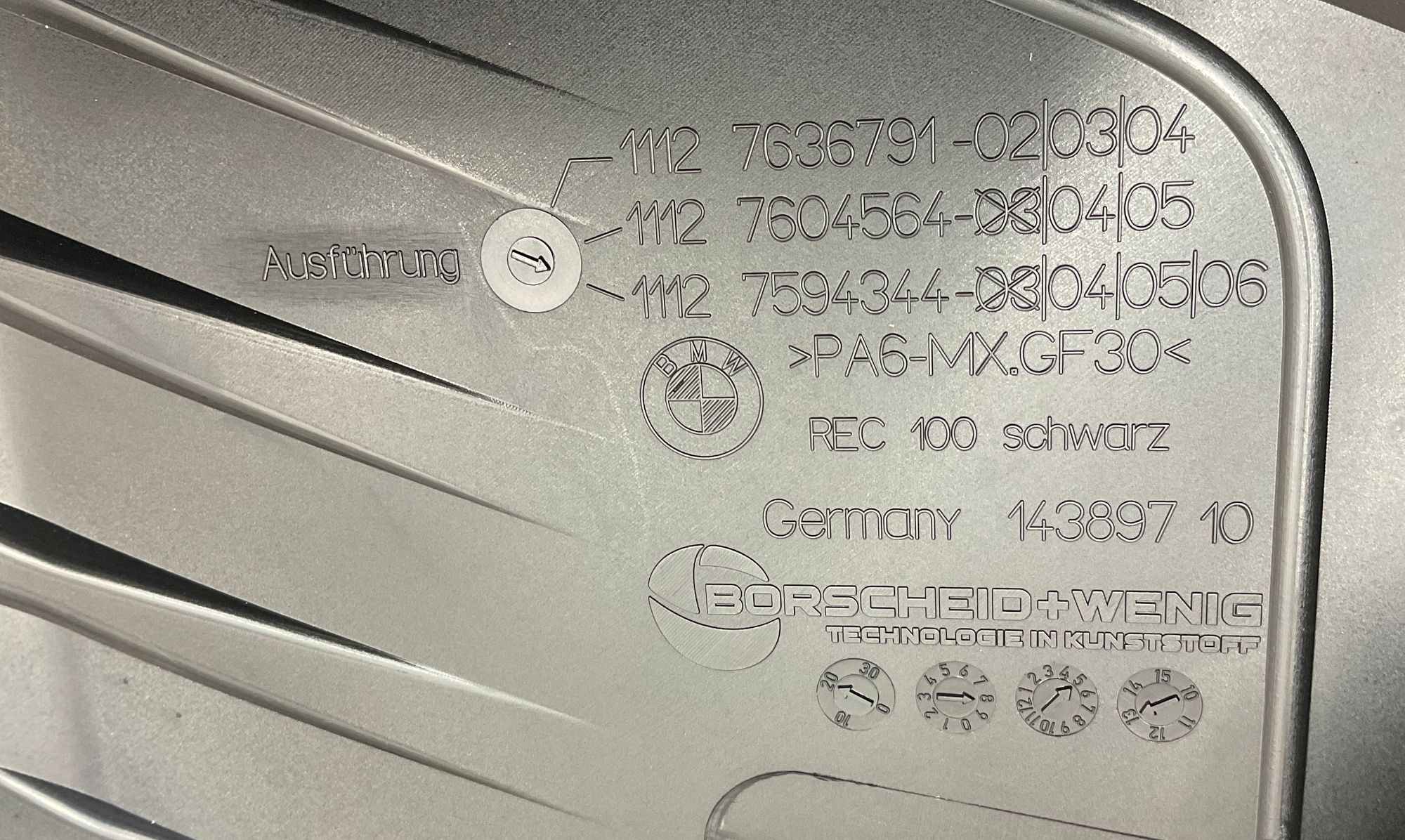 Декоративная крышка двигателя BMW 5 серия, F10/F11/F07 рестайлинг N20B20B, 1500 рублей, Москва