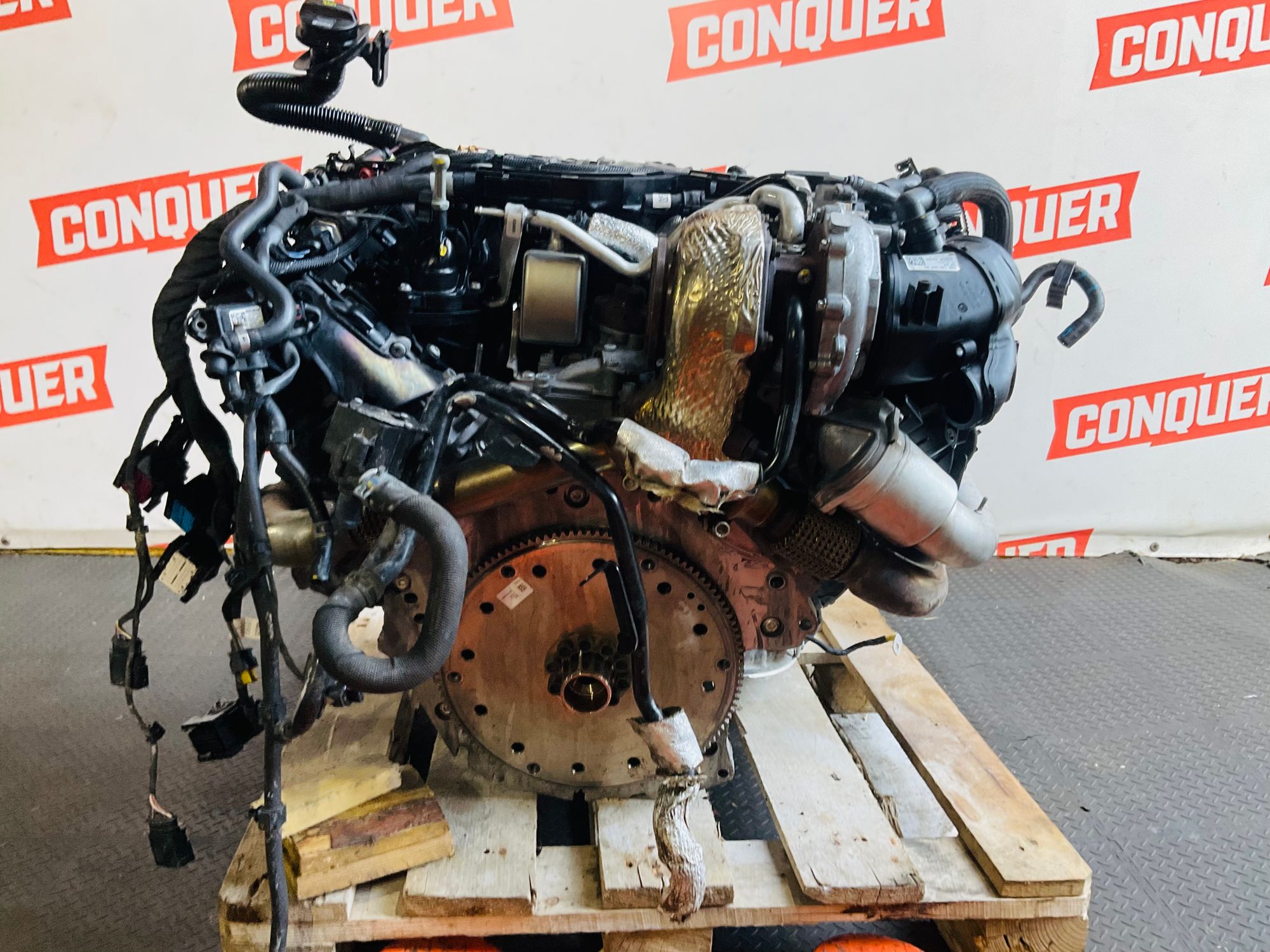 https://ycs.partsauto.market/partsauto-images/thmbs/userImages/h353NjtZg3VDP19b5HMt7LlpbQ93/part/d893f6ee-2aef-498c-8395-8326b120899c_1786113139999.jpg