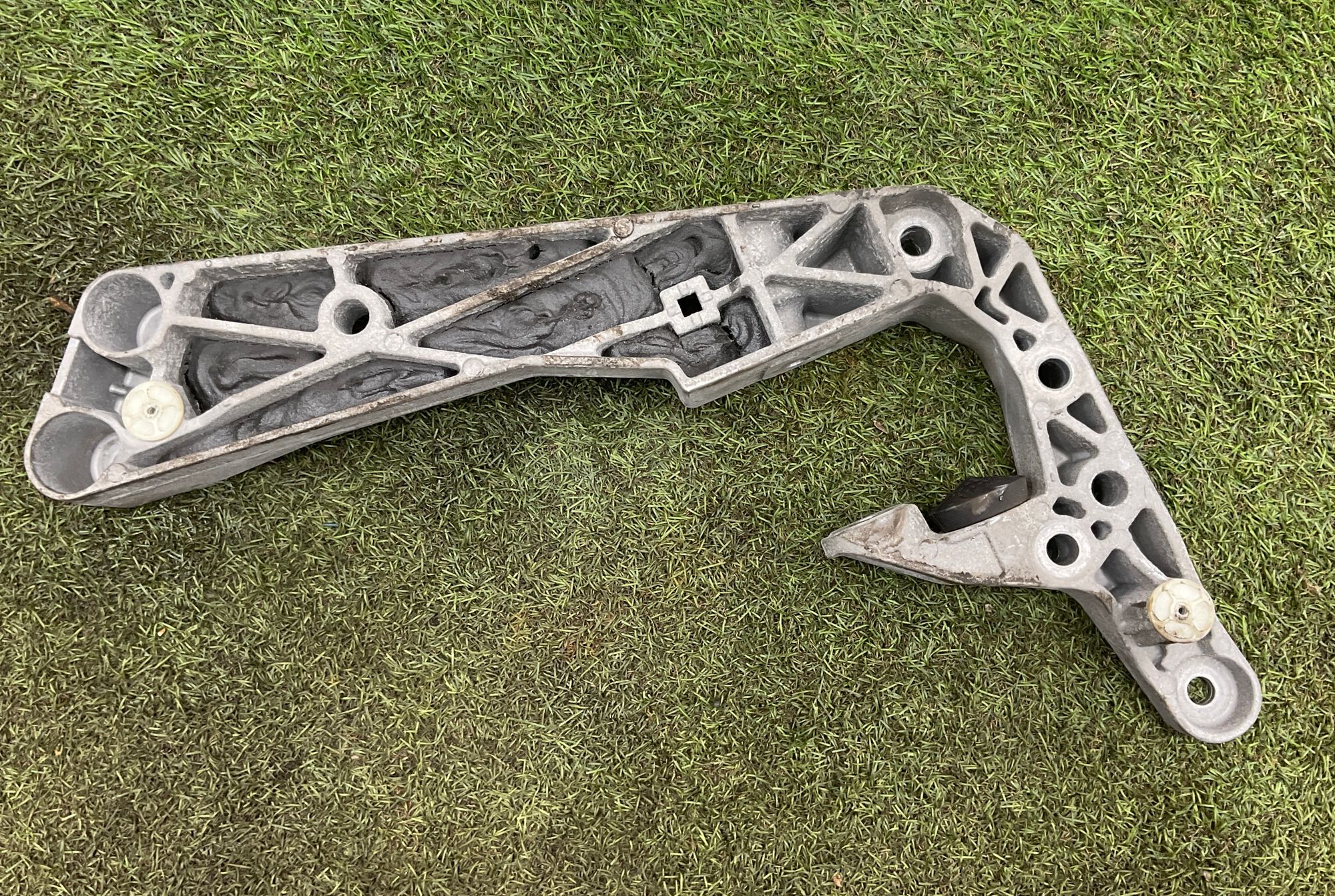 Кронштейн крепления КПП BMW 3 серия, G20/G21, 8000 рублей, Москва