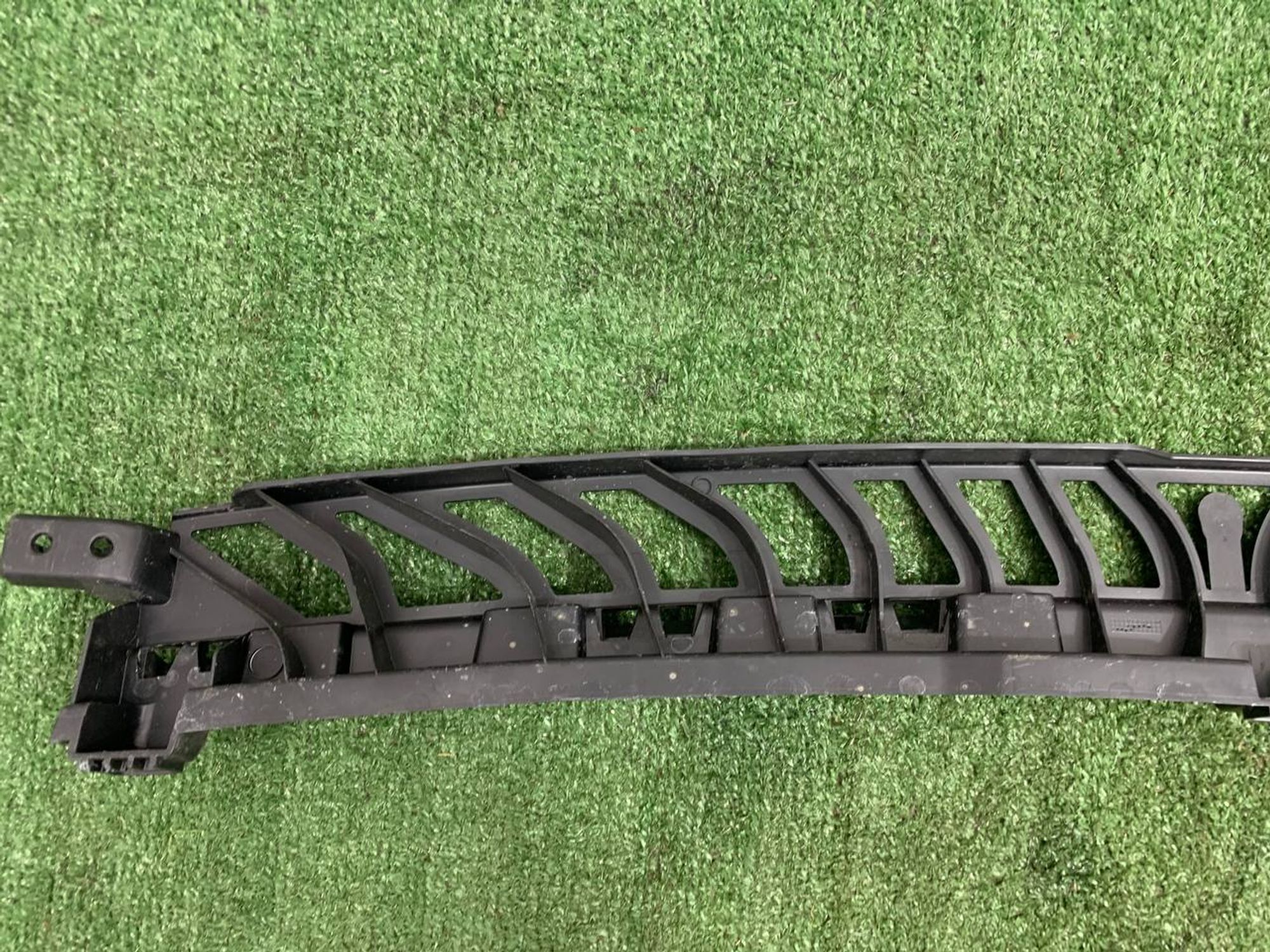 https://ycs.partsauto.market/partsauto-images/thmbs/userImages/h353NjtZg3VDP19b5HMt7LlpbQ93/part/d9b76201-ff85-4c5e-88d9-fc38ce21119c_1732291077897.jpg