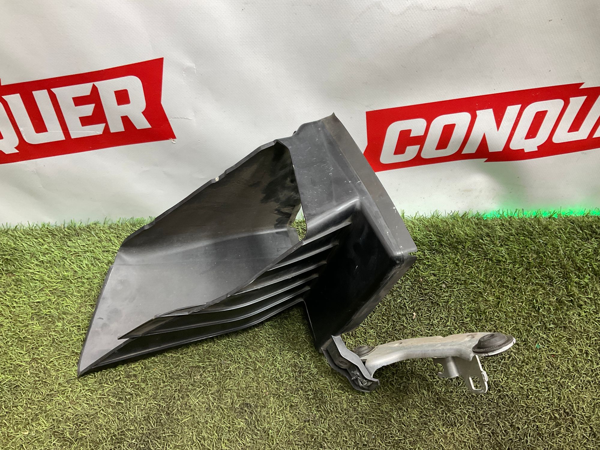 Воздуховод радиатора правый BMW M8 F91/F92/F93 2019, 8000 рублей, Москва