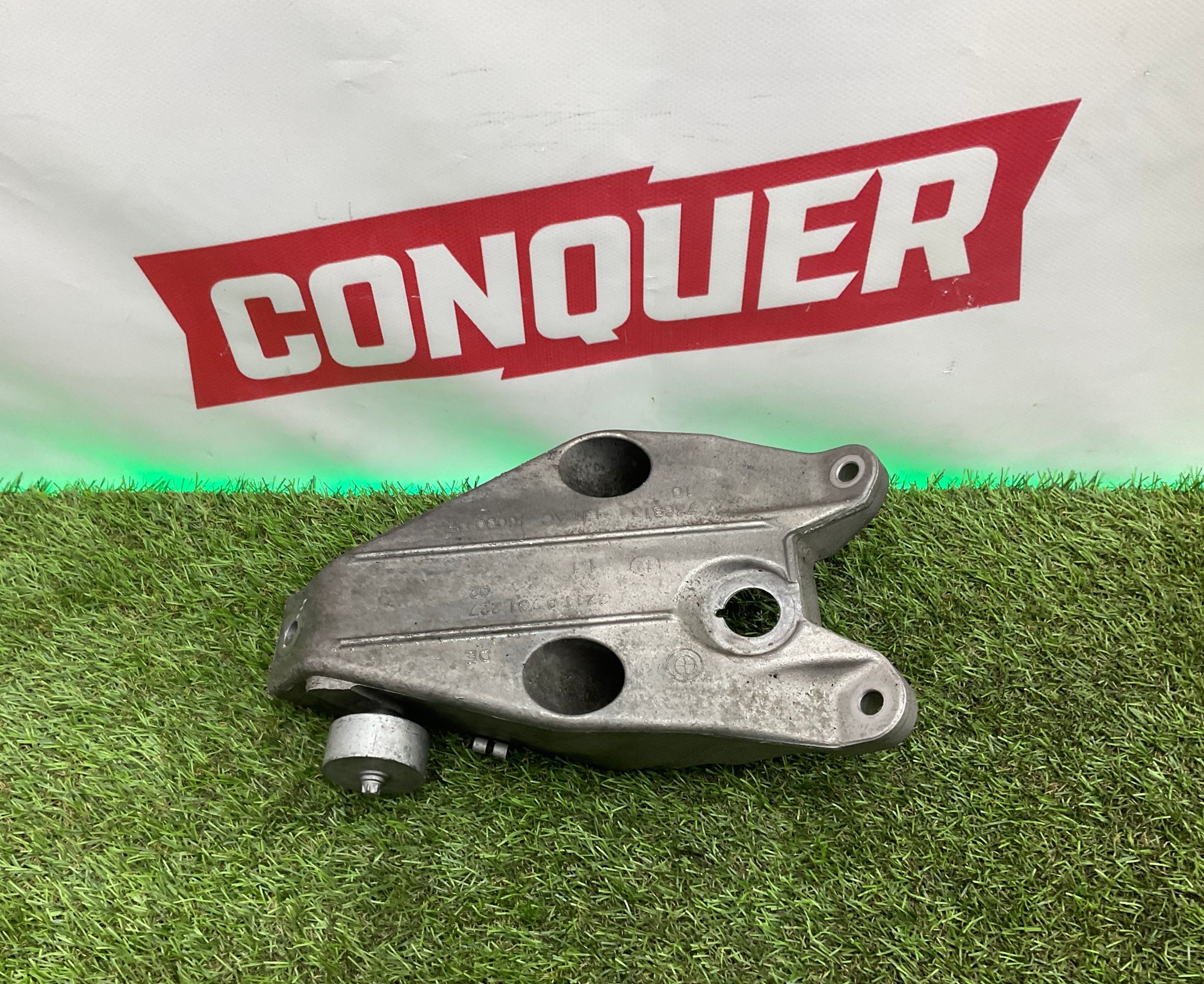 Кронштейн двигателя левый BMW 5 серия, F10/F11/F07 рестайлинг, 2000 рублей, Москва