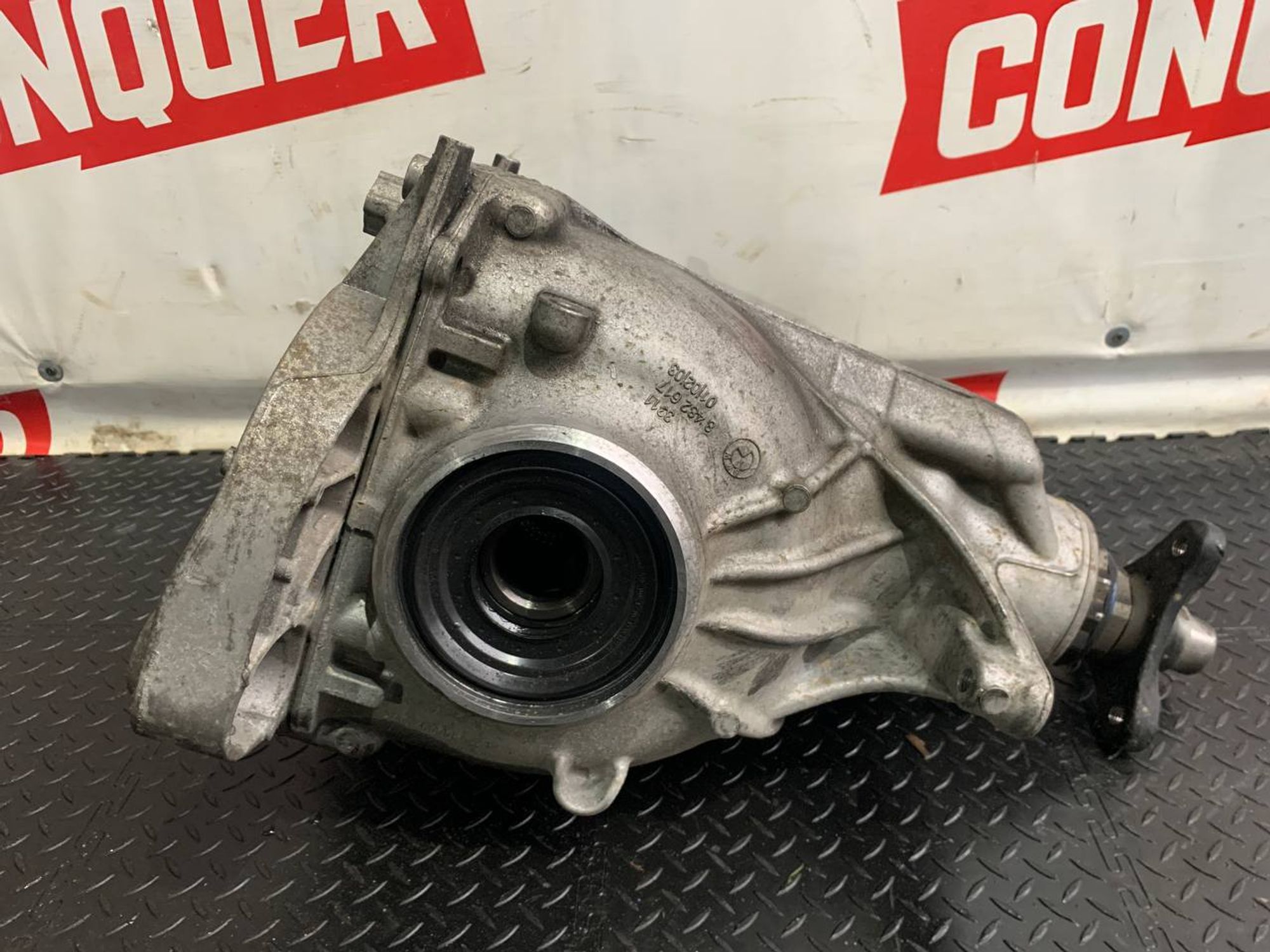 https://ycs.partsauto.market/partsauto-images/thmbs/userImages/h353NjtZg3VDP19b5HMt7LlpbQ93/part/da609495-08c8-4bfb-b177-88e5a19b37d7_1732179830387.jpg
