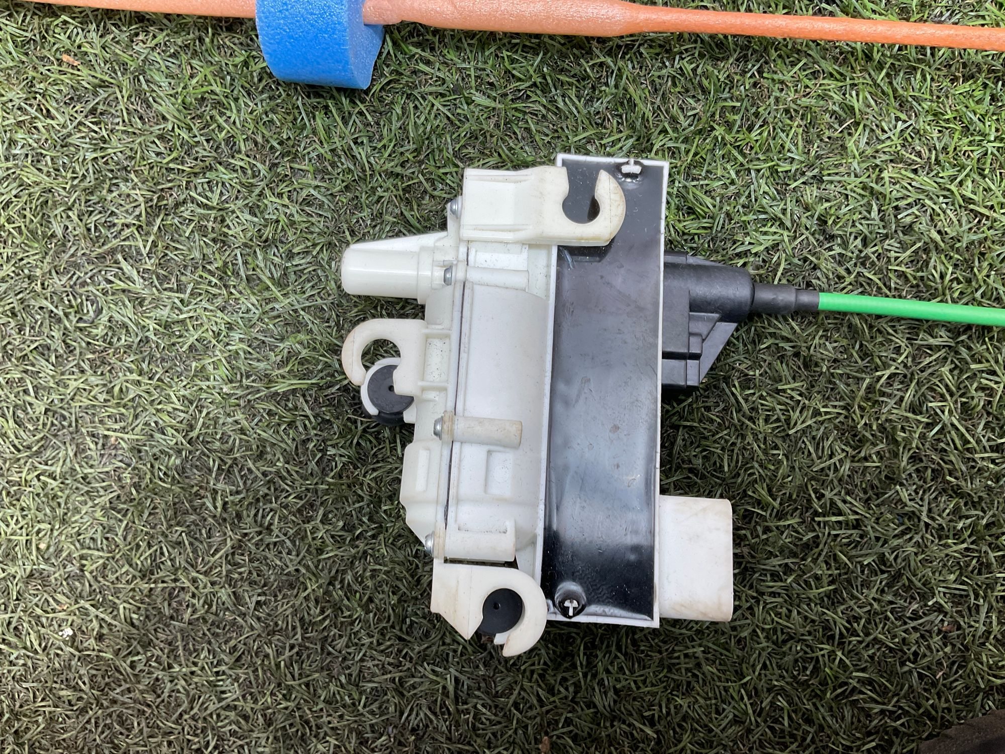 Замок задней двери правый BMW M5, F90 рестайлинг 2022, 25000 рублей, Москва