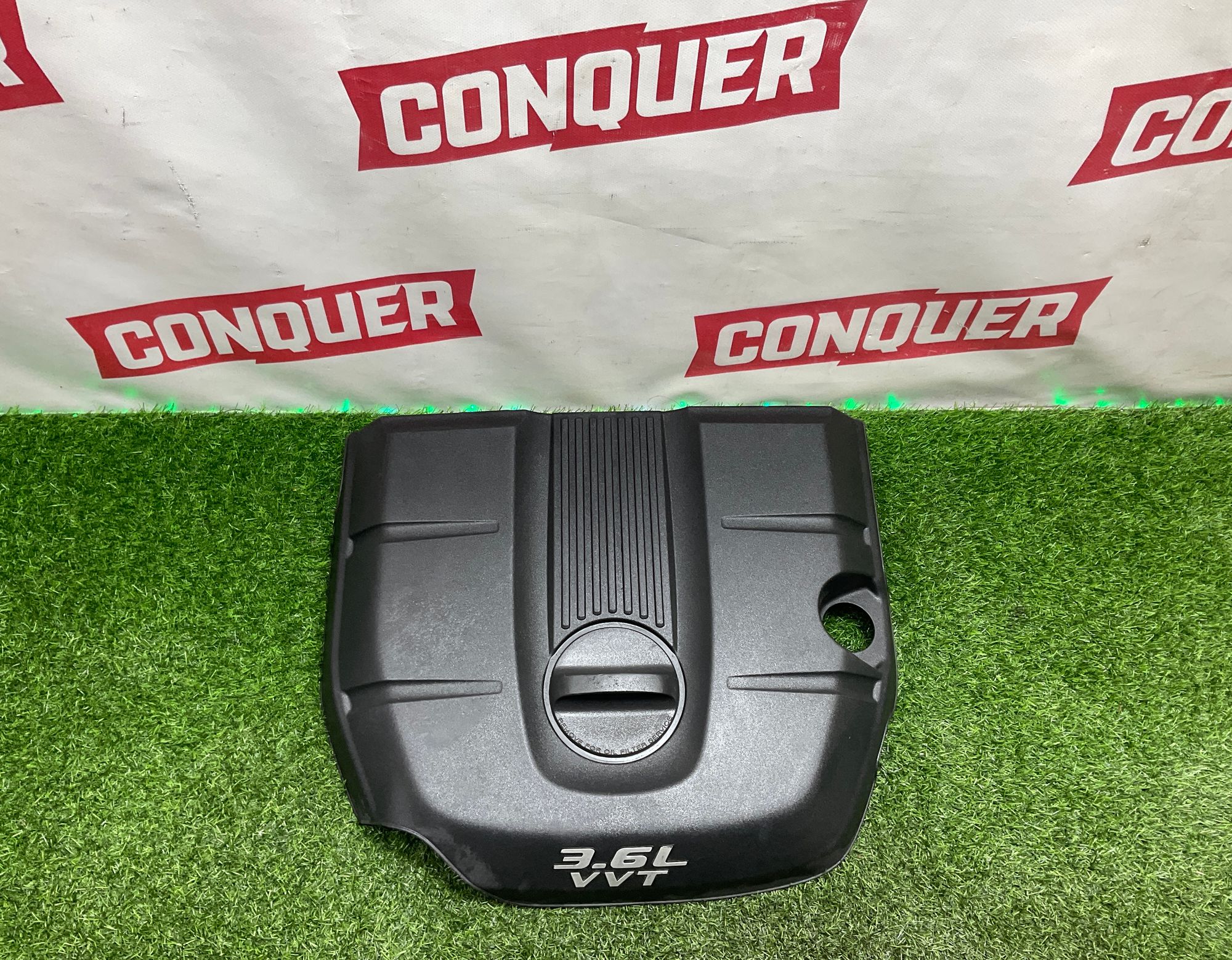 Крышка двигателя Jeep Grand Cherokee, IV (WK2) 3.6, 5000 рублей, Москва