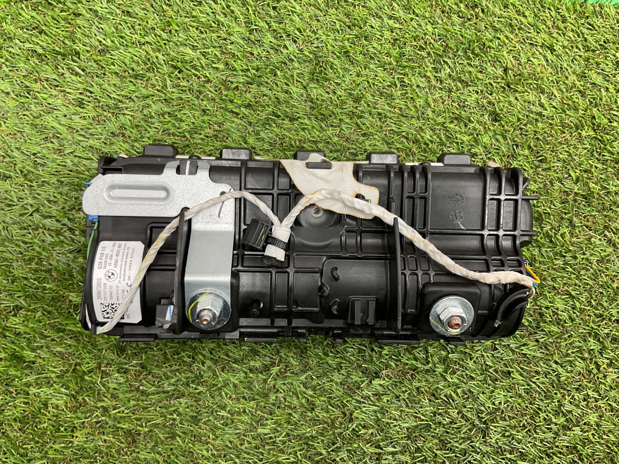 https://ycs.partsauto.market/partsauto-images/thmbs/userImages/h353NjtZg3VDP19b5HMt7LlpbQ93/part/da8c0699-b783-40dc-82df-a6f51d501510_1747990083092.jpg
