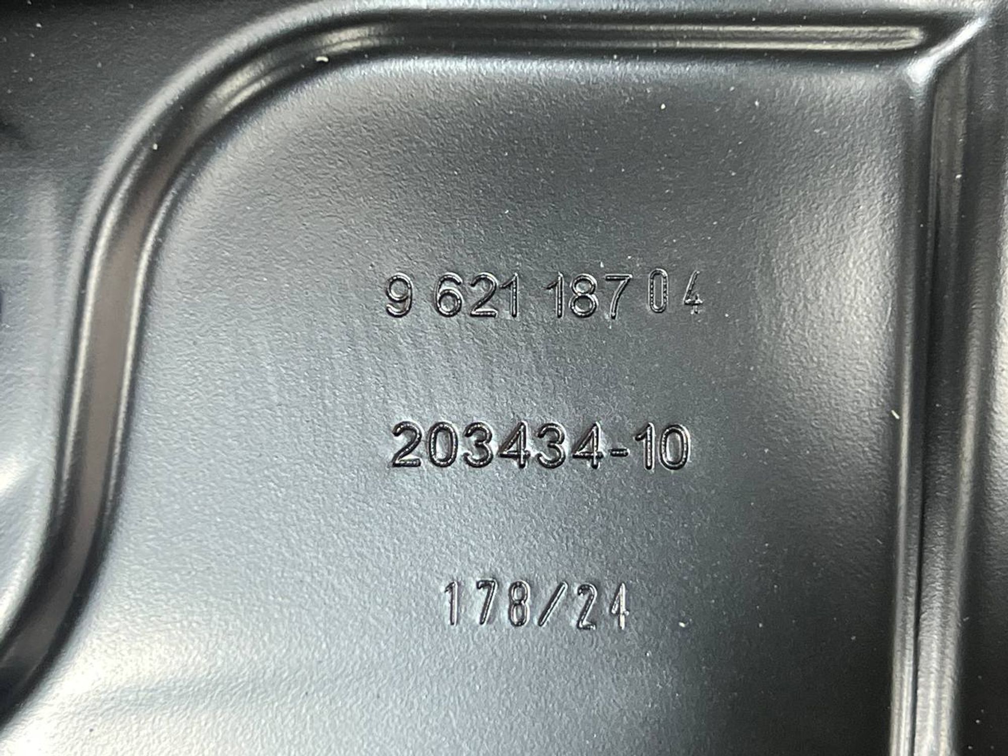 Крыло переднее левое BMW 5 G60 G61 Новое !, 55000 рублей, Москва