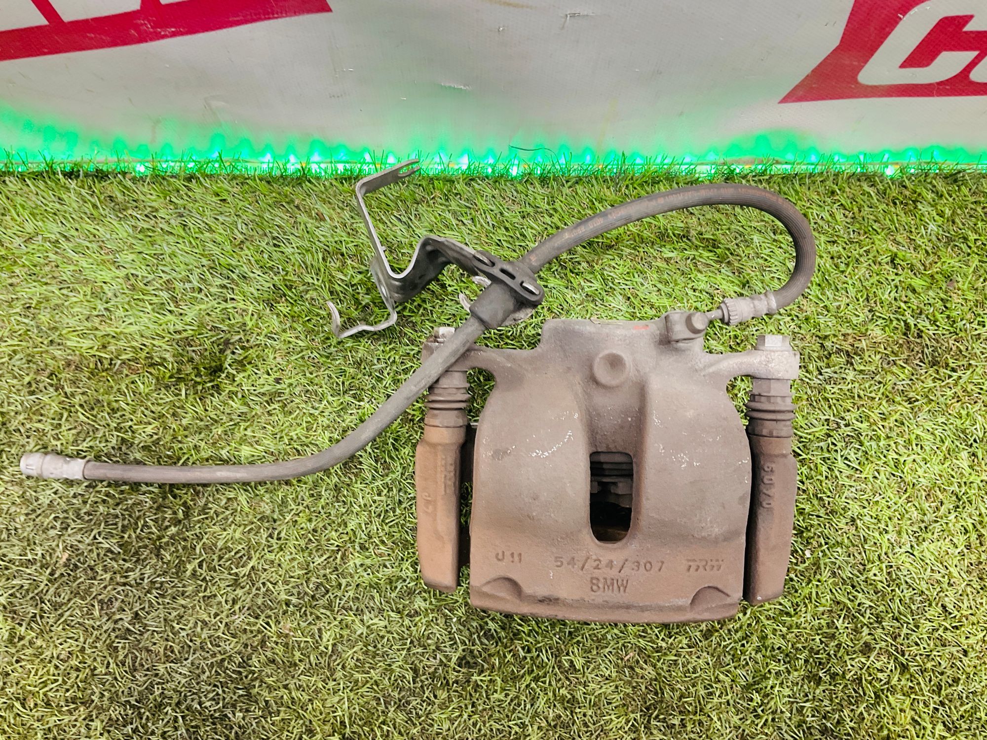 Суппорт тормозной передний правый BMW 5 серия, G30/G31, 4000 рублей, Москва