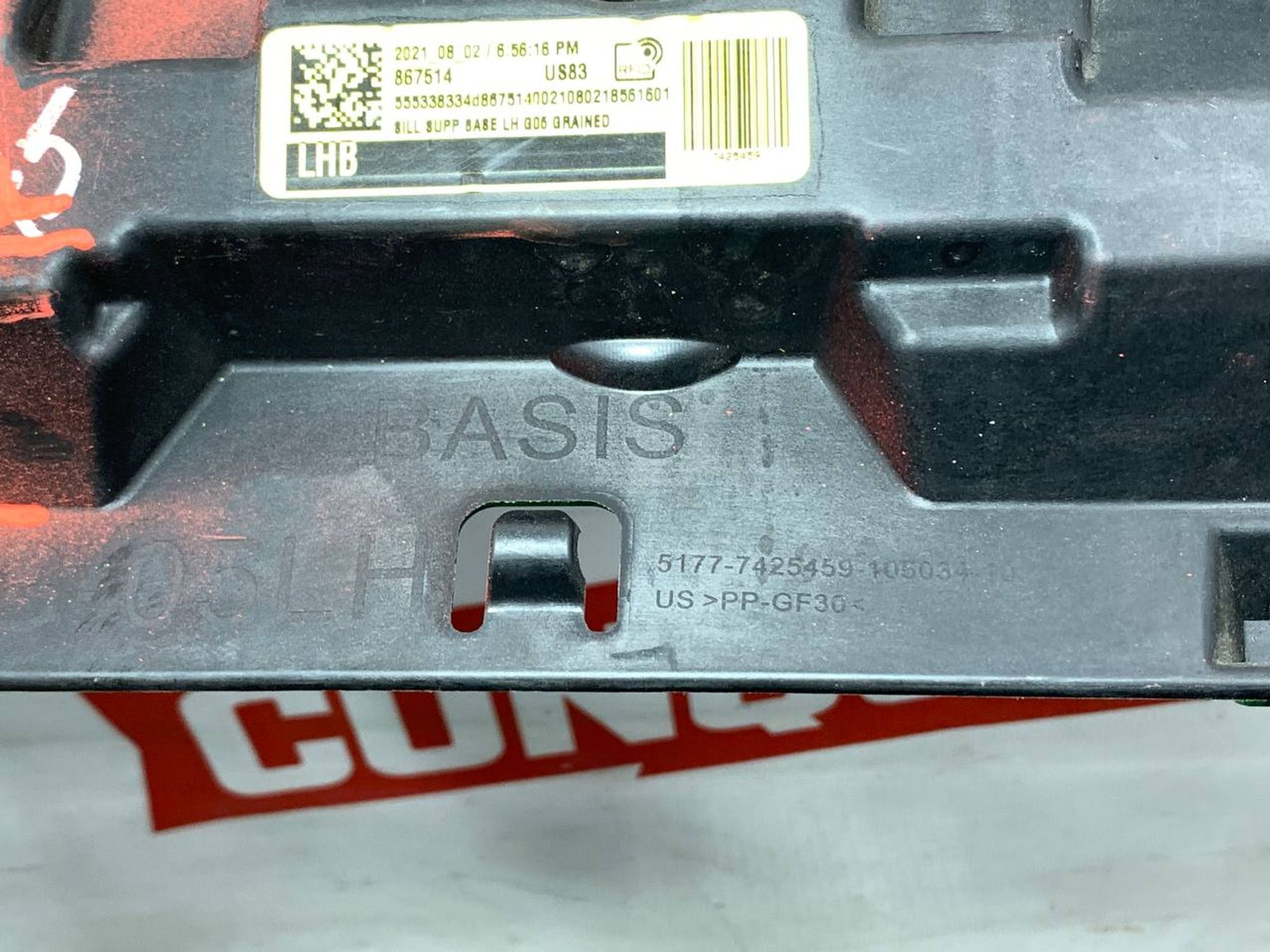 https://ycs.partsauto.market/partsauto-images/thmbs/userImages/h353NjtZg3VDP19b5HMt7LlpbQ93/part/db385a1f-b111-40c6-b5a0-f64ca7d0e07d_1718632364699.jpg
