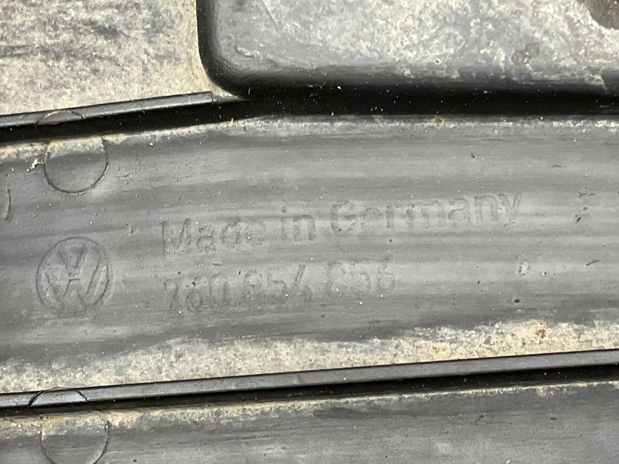 https://ycs.partsauto.market/partsauto-images/thmbs/userImages/h353NjtZg3VDP19b5HMt7LlpbQ93/part/db694c88-d214-4345-8cfe-5dc85c348b4b_1786022737178.jpg