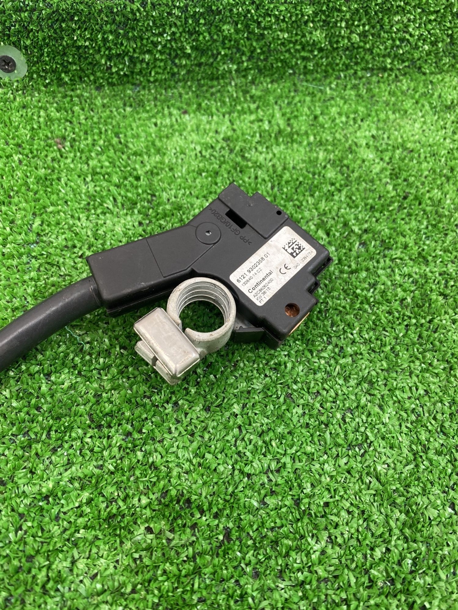 https://ycs.partsauto.market/partsauto-images/thmbs/userImages/h353NjtZg3VDP19b5HMt7LlpbQ93/part/dbe3994f-fd57-41e4-9a9e-f47f0a4040e7_1742805519129.jpg