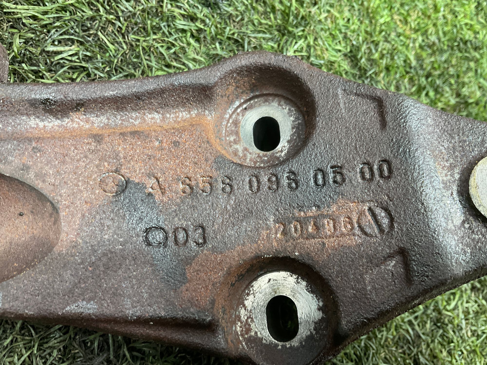 Кронштейн турбины 654920 Mercedes-Benz E-Класс, W213/S213/C238/A238 (2016—2023), 1000 рублей, Москва