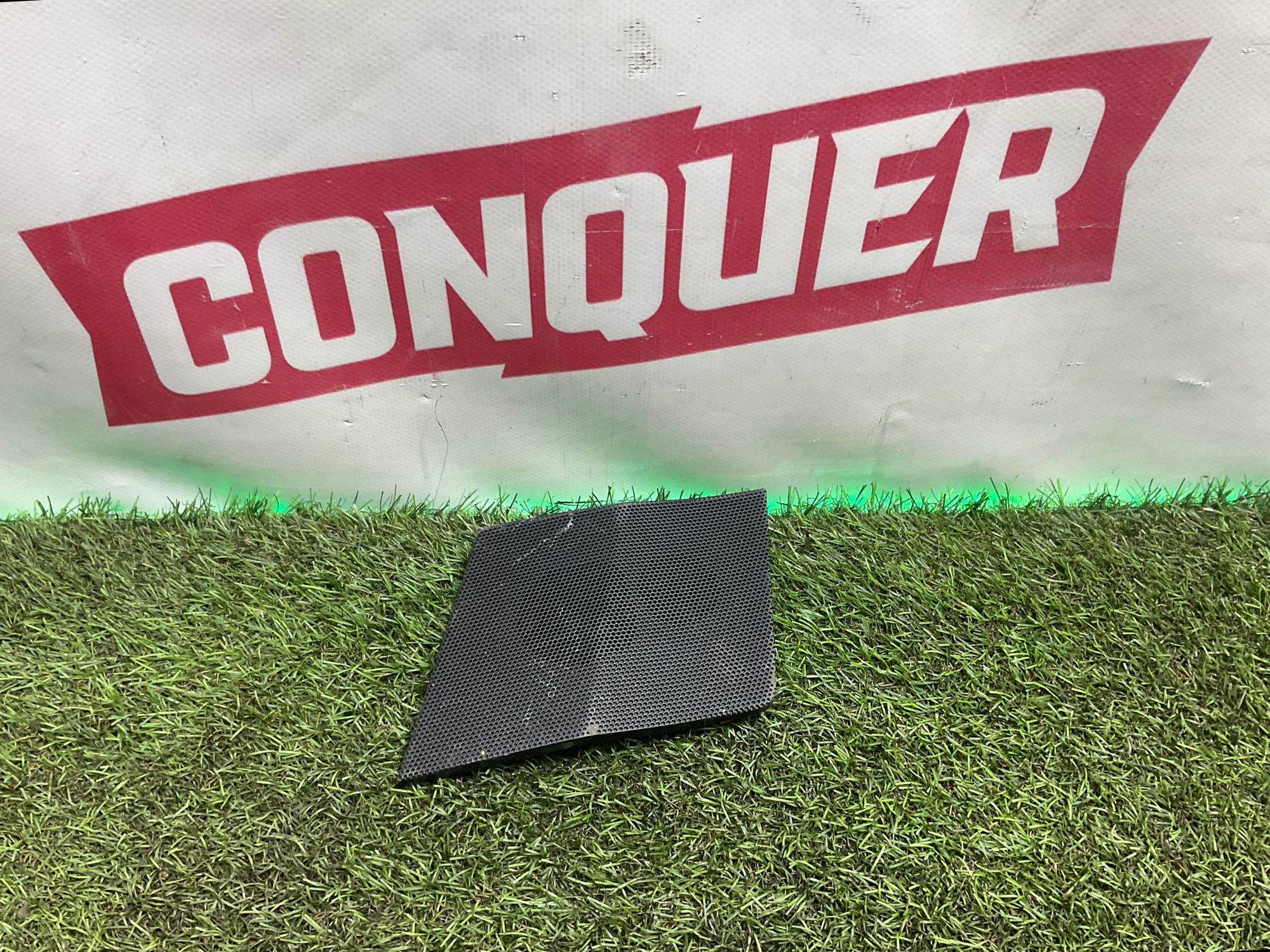 Накладка динамика передняя левая Toyota RAV4, V (2018—2023), 3000 рублей, Москва