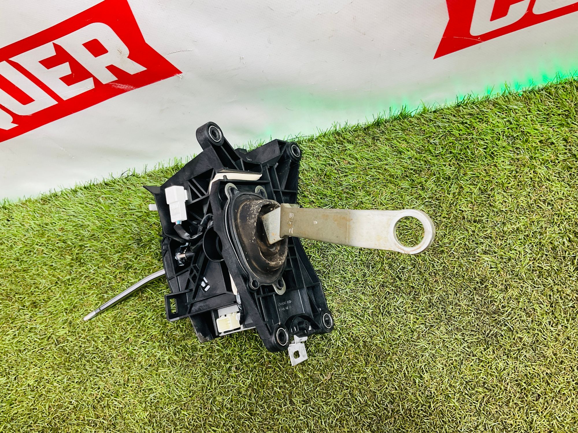 https://ycs.partsauto.market/partsauto-images/thmbs/userImages/h353NjtZg3VDP19b5HMt7LlpbQ93/part/dc7f2ca9-fdea-4f36-ba44-23d558e5da58_1779721355164.jpg