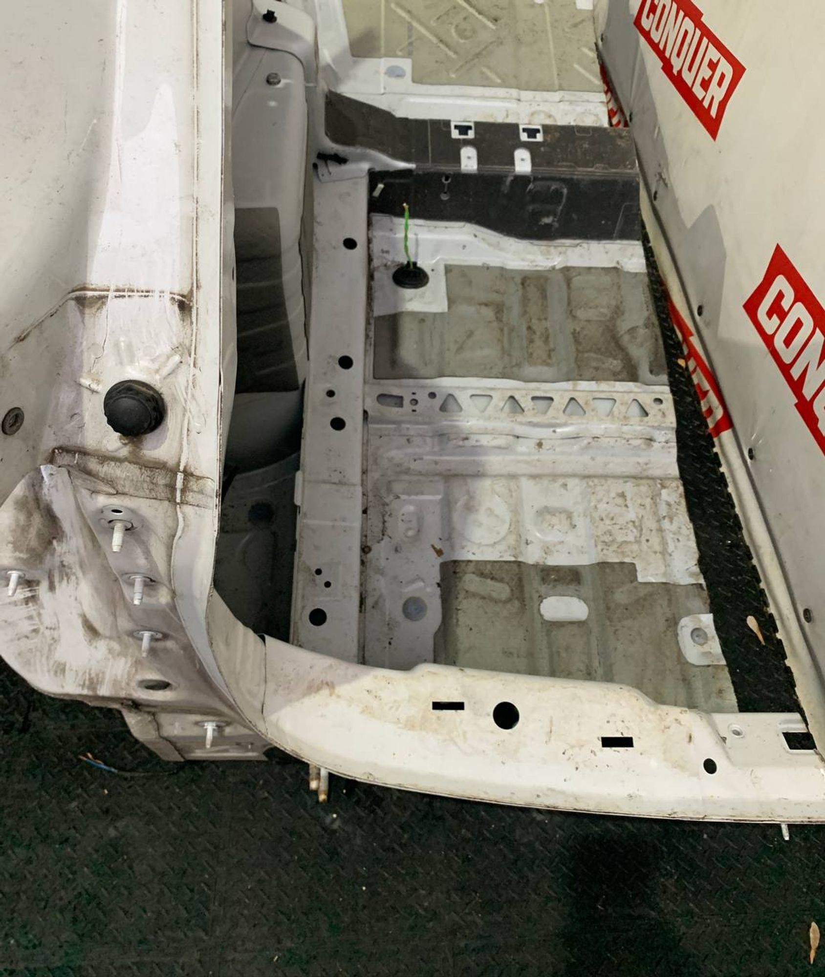https://ycs.partsauto.market/partsauto-images/thmbs/userImages/h353NjtZg3VDP19b5HMt7LlpbQ93/part/dcbe10d6-88ae-40b4-bc1e-a070fc32825d_1732107605731.jpg
