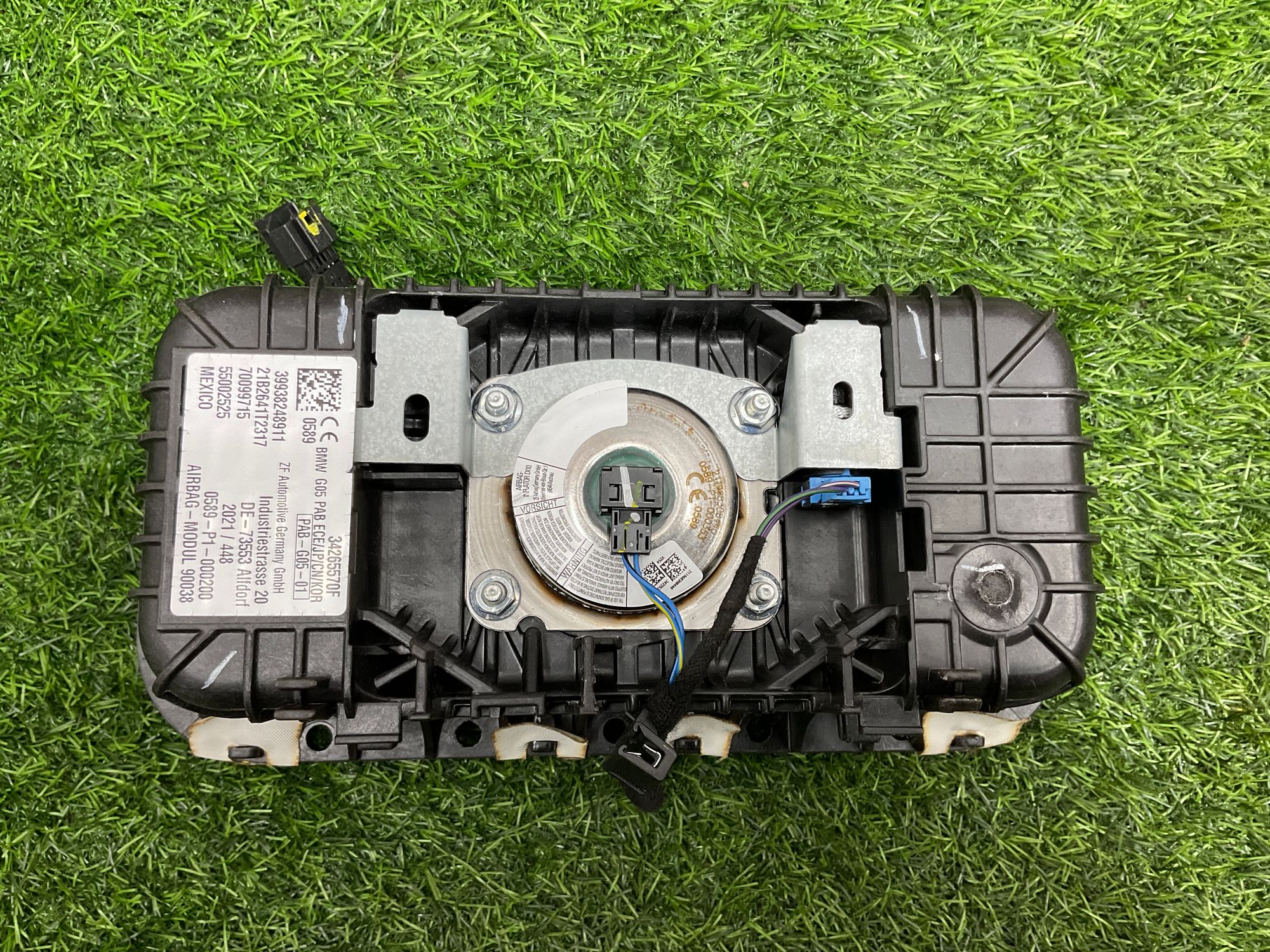 https://ycs.partsauto.market/partsauto-images/thmbs/userImages/h353NjtZg3VDP19b5HMt7LlpbQ93/part/dcc34ccd-6efe-43d0-b9e8-005a6e496869_1734077966112.jpg