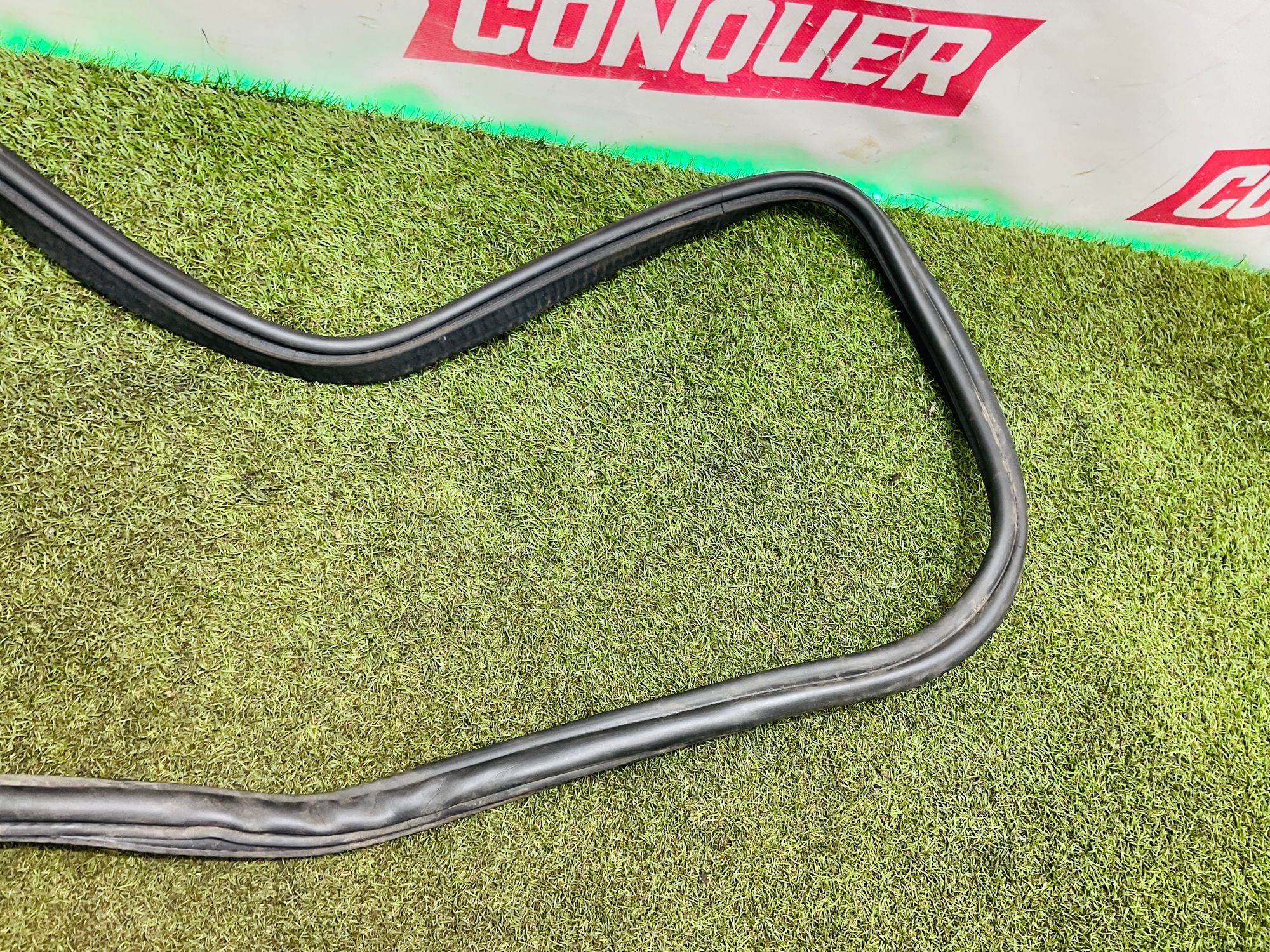 Уплотнитель двери передней Land Rover Defender II L663 2022, 8500 рублей, Москва