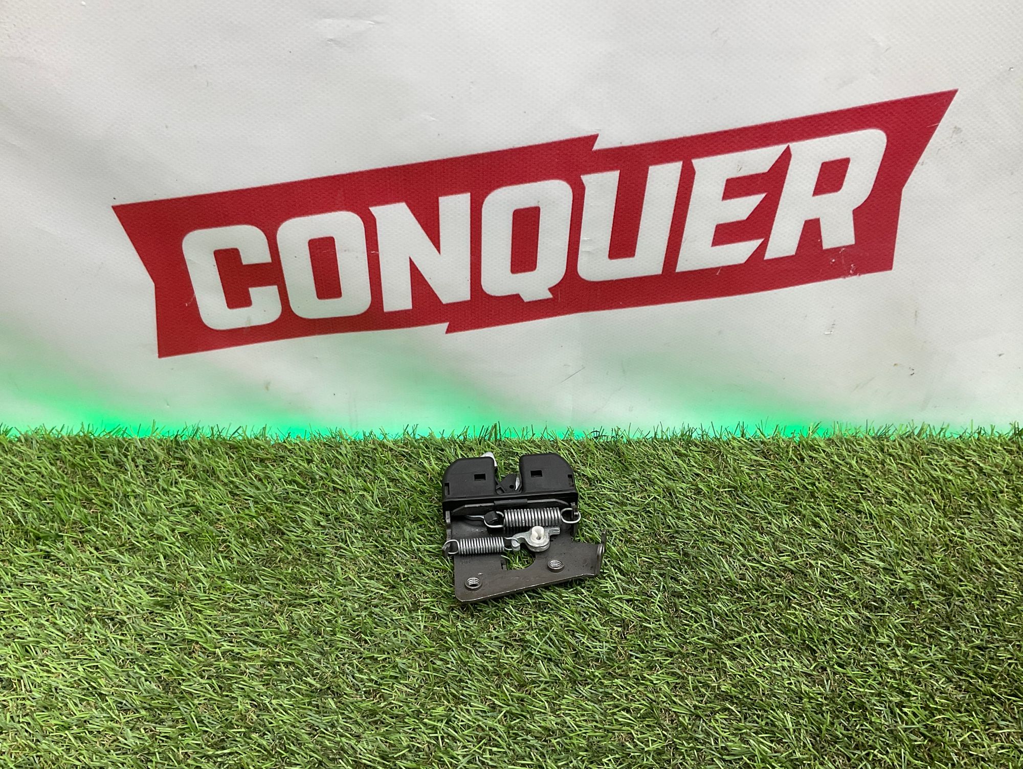 Замок задних сидений правый BMW 5 серия, G30/G31 рестайлинг 2020, 1000 рублей, Москва