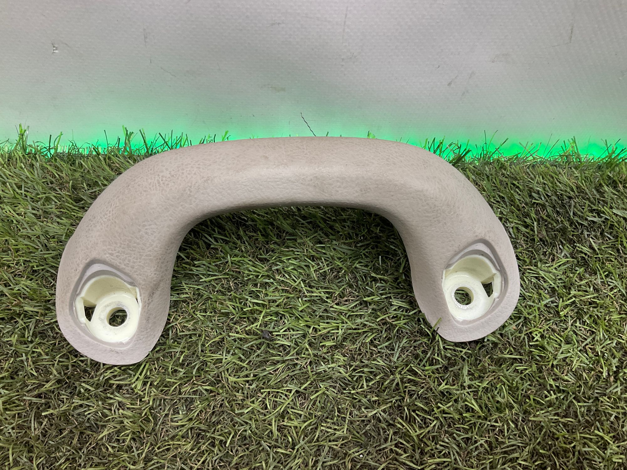 Поручень салона передний Toyota Land Cruiser 200 рестайлинг 2 (2015—2023) 2017, 1000 рублей, Москва