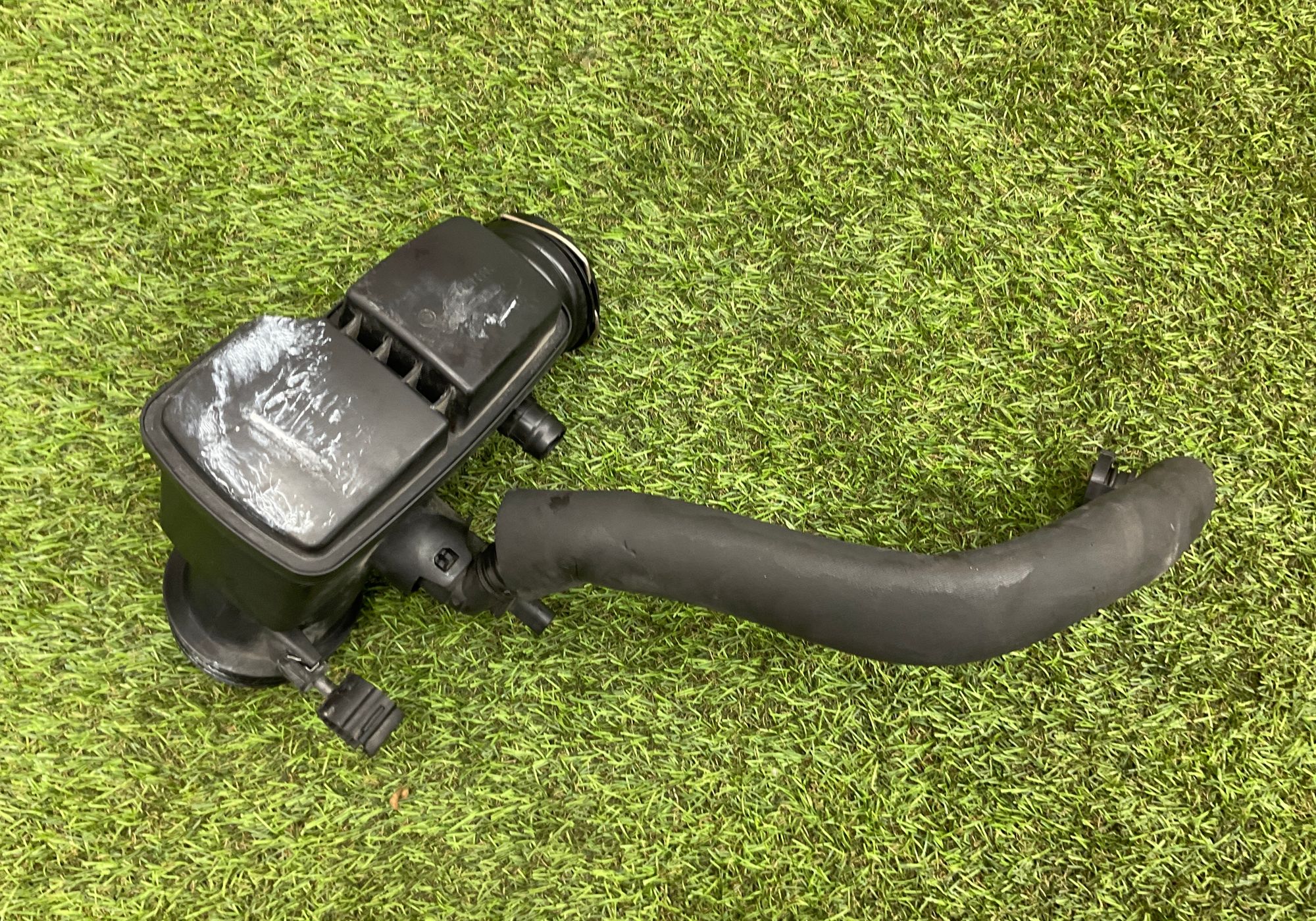 Резонатор воздушного фильтра BMW 3 серия, F30/F31 рестайлинг, 5000 рублей, Москва