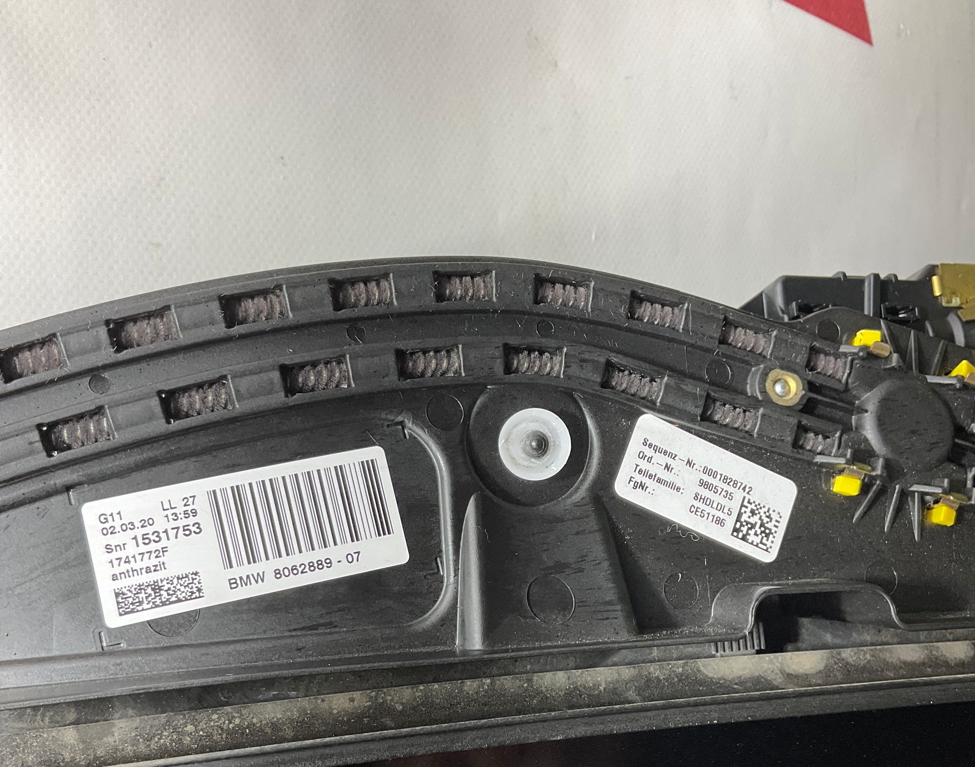 https://ycs.partsauto.market/partsauto-images/thmbs/userImages/h353NjtZg3VDP19b5HMt7LlpbQ93/part/dec2c527-9e53-44df-873b-d49d47961dc6_1737625162165.jpg