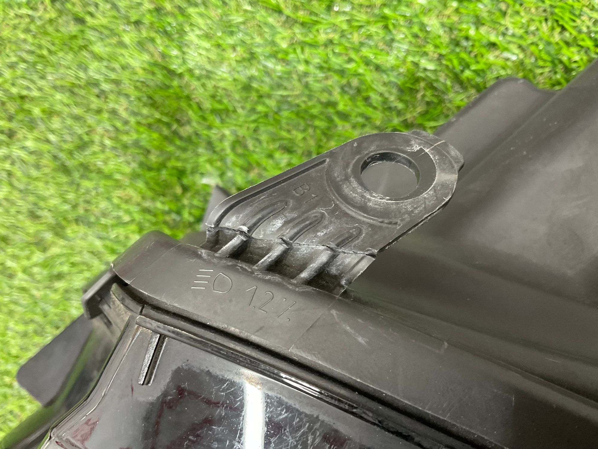 https://ycs.partsauto.market/partsauto-images/thmbs/userImages/h353NjtZg3VDP19b5HMt7LlpbQ93/part/ded6ffb0-6f1c-4468-ab71-9cc2f1a88b8d_1781100953386.jpg