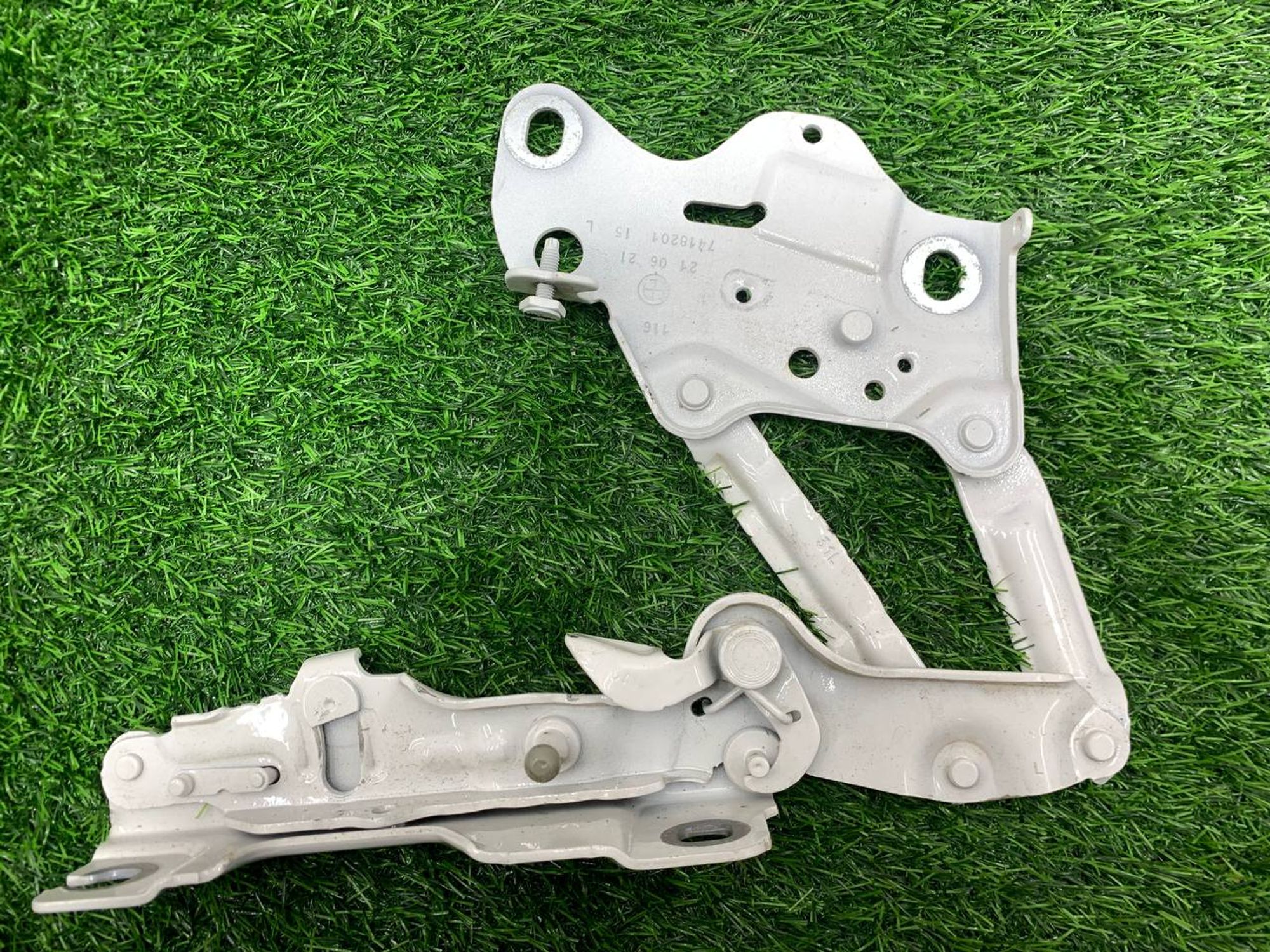 https://ycs.partsauto.market/partsauto-images/thmbs/userImages/h353NjtZg3VDP19b5HMt7LlpbQ93/part/ded80573-ef92-422e-b59e-aa5b9e413a39_1732778783023.jpg