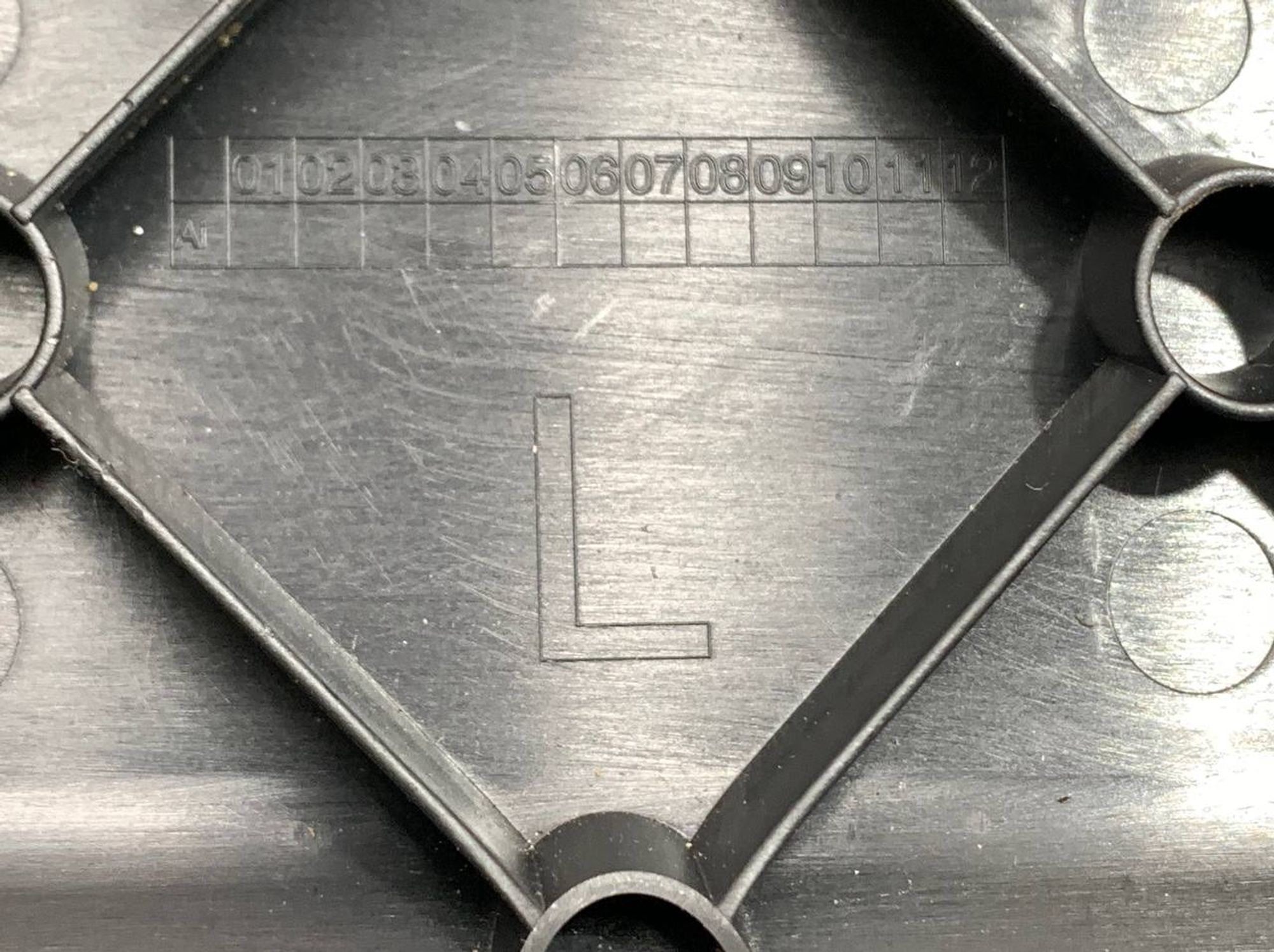 https://ycs.partsauto.market/partsauto-images/thmbs/userImages/h353NjtZg3VDP19b5HMt7LlpbQ93/part/df05ccde-2335-454e-8fa9-57390d541314_1708762346582.jpg