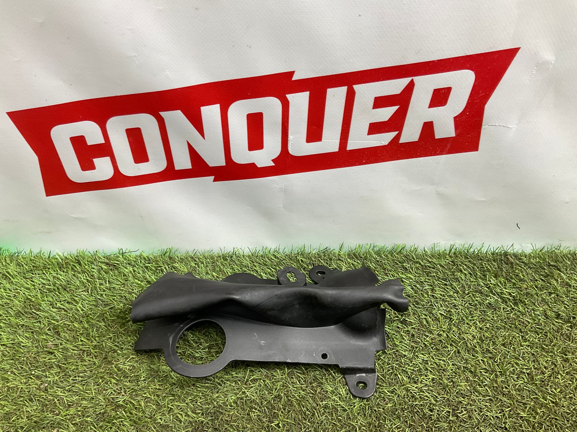 Пластик подкапотный левый BMW M8, F91/F92/F93 2019, 1000 рублей, Москва