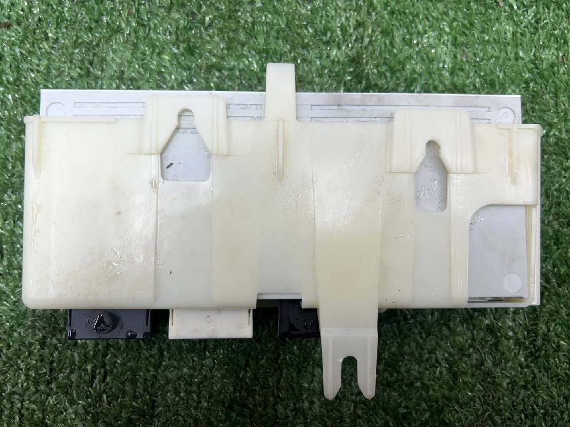 https://ycs.partsauto.market/partsauto-images/thmbs/userImages/h353NjtZg3VDP19b5HMt7LlpbQ93/part/e00174c0-a037-44d7-b581-97377fa4776b_1730205243083.jpg