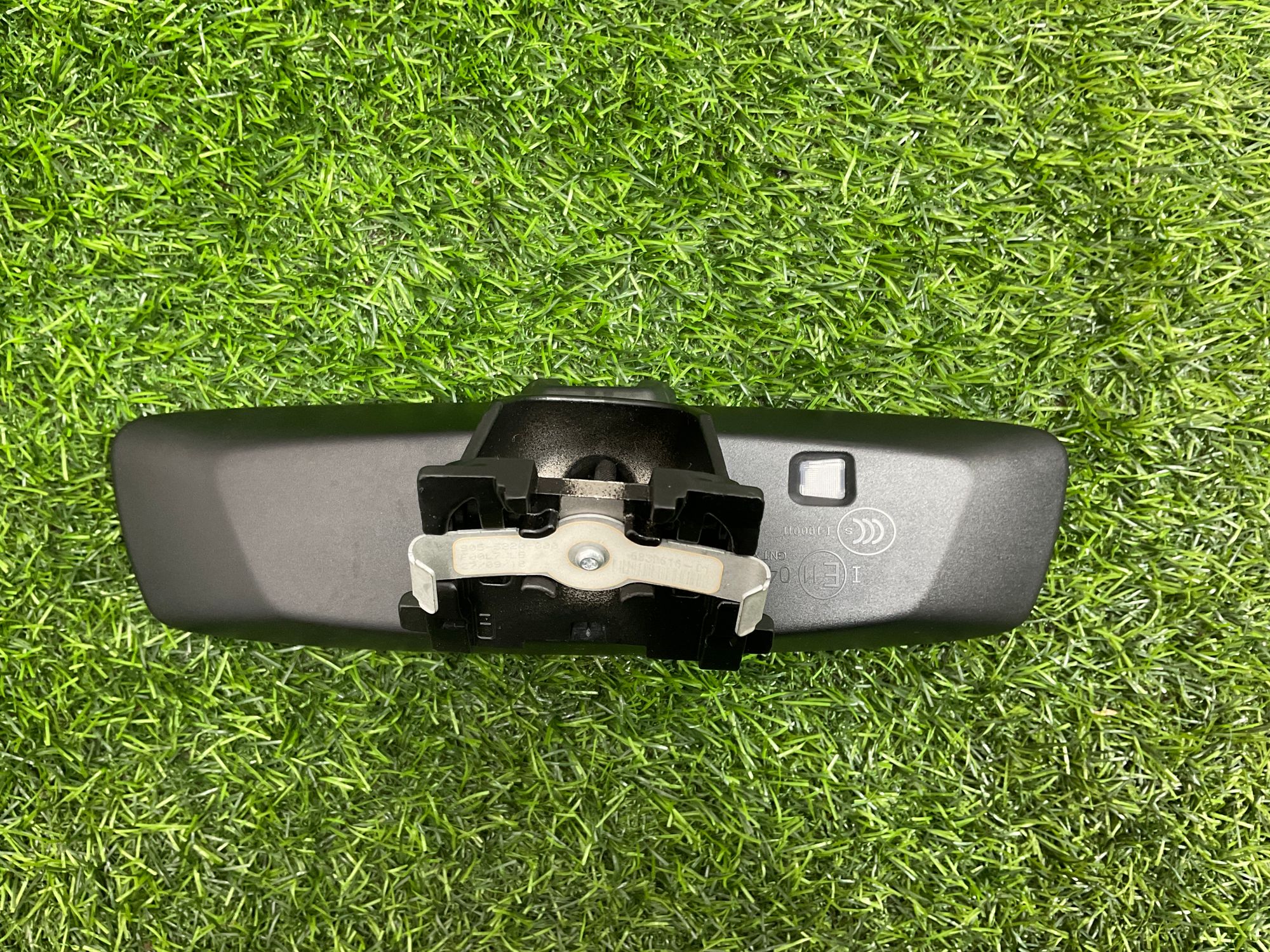 https://ycs.partsauto.market/partsauto-images/thmbs/userImages/h353NjtZg3VDP19b5HMt7LlpbQ93/part/e041e98b-3bd8-4ca8-8ecf-fdbfc702b057_1741694502964.jpg
