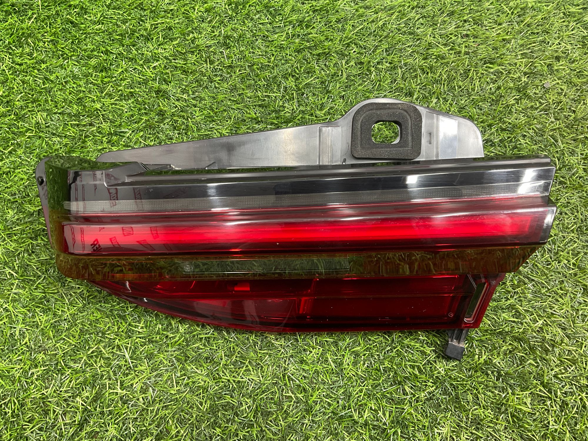 https://ycs.partsauto.market/partsauto-images/thmbs/userImages/h353NjtZg3VDP19b5HMt7LlpbQ93/part/e0488471-c795-49a2-81e3-2e35cdc7bf87_1739797360385.jpg