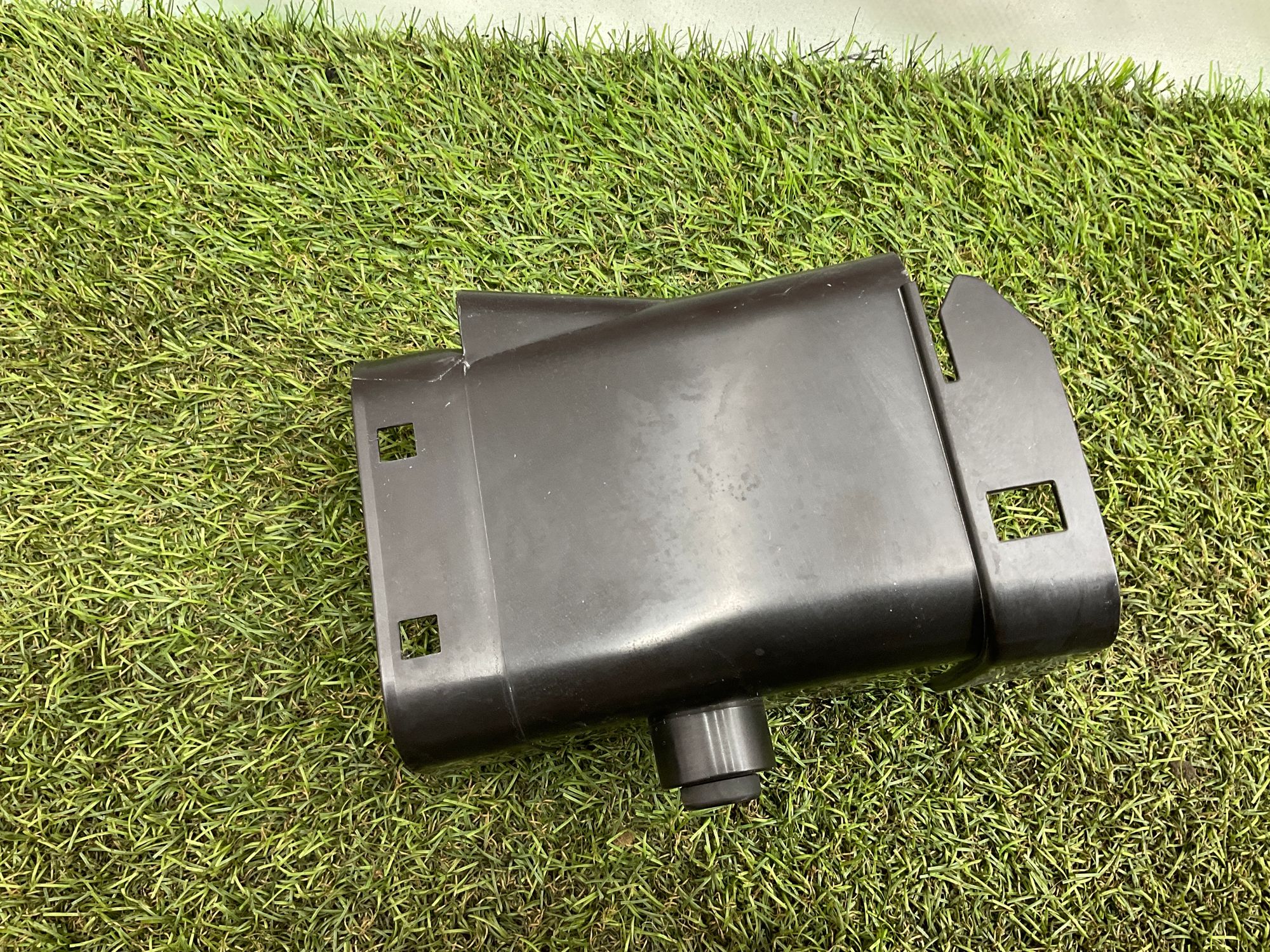 https://ycs.partsauto.market/partsauto-images/thmbs/userImages/h353NjtZg3VDP19b5HMt7LlpbQ93/part/e07fe6ad-4898-4468-8f38-41e52fcc0e31_1779194621399.jpg