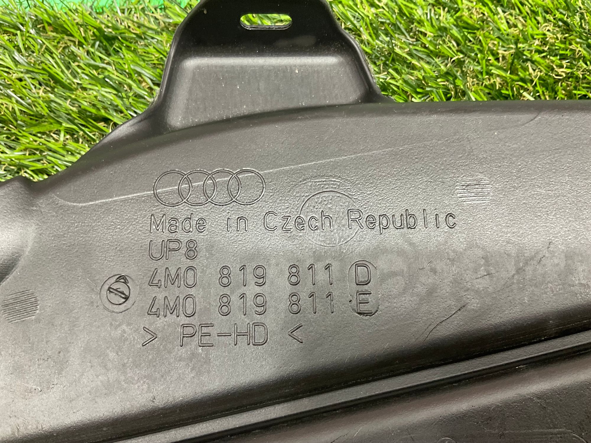 https://ycs.partsauto.market/partsauto-images/thmbs/userImages/h353NjtZg3VDP19b5HMt7LlpbQ93/part/e093d5a0-4104-4121-8740-aaf3f7999695_1785574789879.jpg