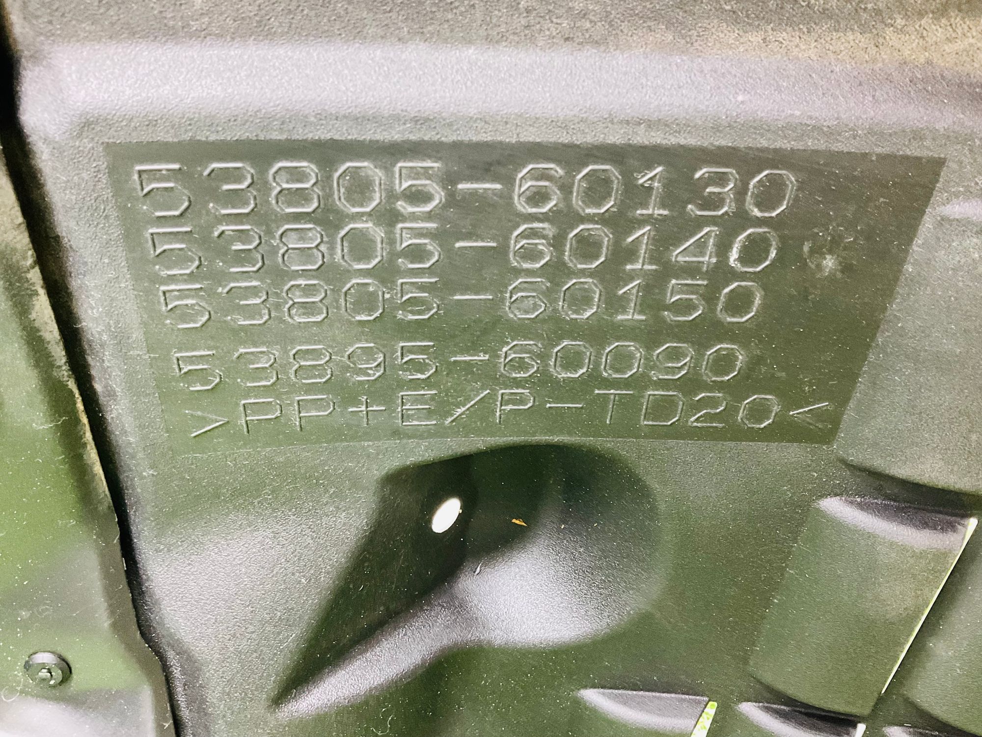https://ycs.partsauto.market/partsauto-images/thmbs/userImages/h353NjtZg3VDP19b5HMt7LlpbQ93/part/e11f2883-52b3-4e63-aac8-8ae661b07ded_1780929824396.jpg