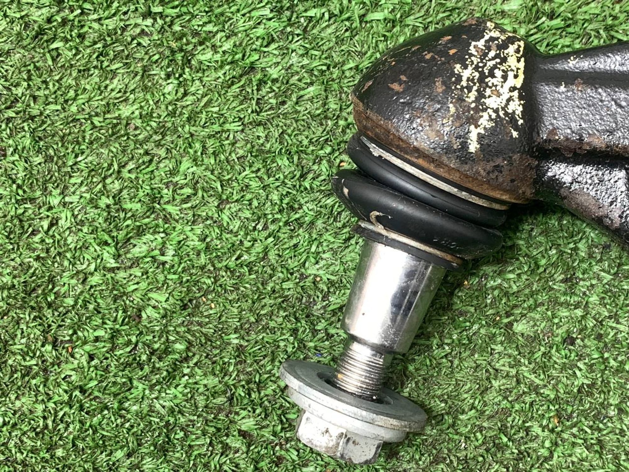 https://ycs.partsauto.market/partsauto-images/thmbs/userImages/h353NjtZg3VDP19b5HMt7LlpbQ93/part/e17267da-66c4-4246-a961-09fa5ae94add_1727696737029.jpg