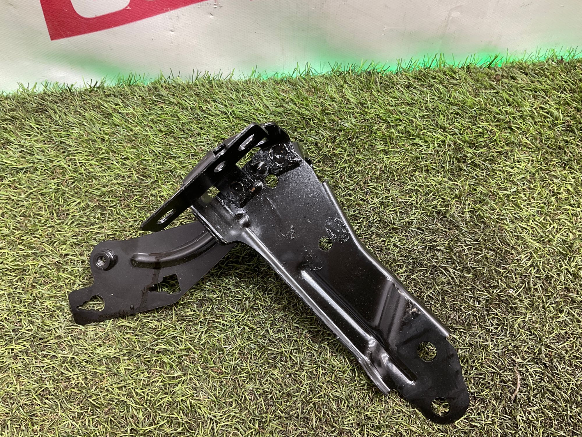 Крепление заднего сиденья левое BMW X5 G05 рестайлинг 2025, 1000 рублей, Москва