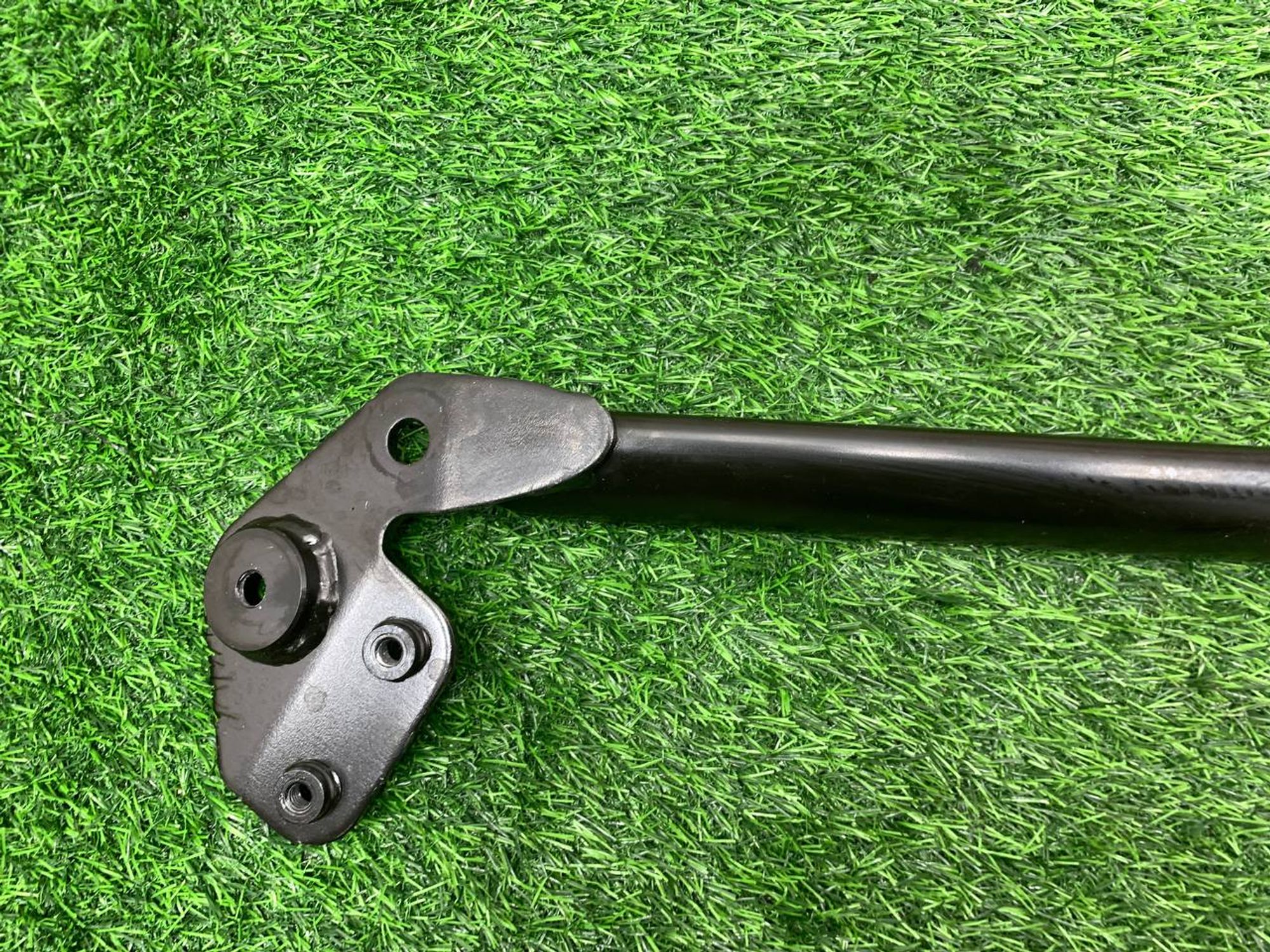 https://ycs.partsauto.market/partsauto-images/thmbs/userImages/h353NjtZg3VDP19b5HMt7LlpbQ93/part/e2157c1a-69ce-47e1-b7ed-17724146e4e2_1732787397870.jpg
