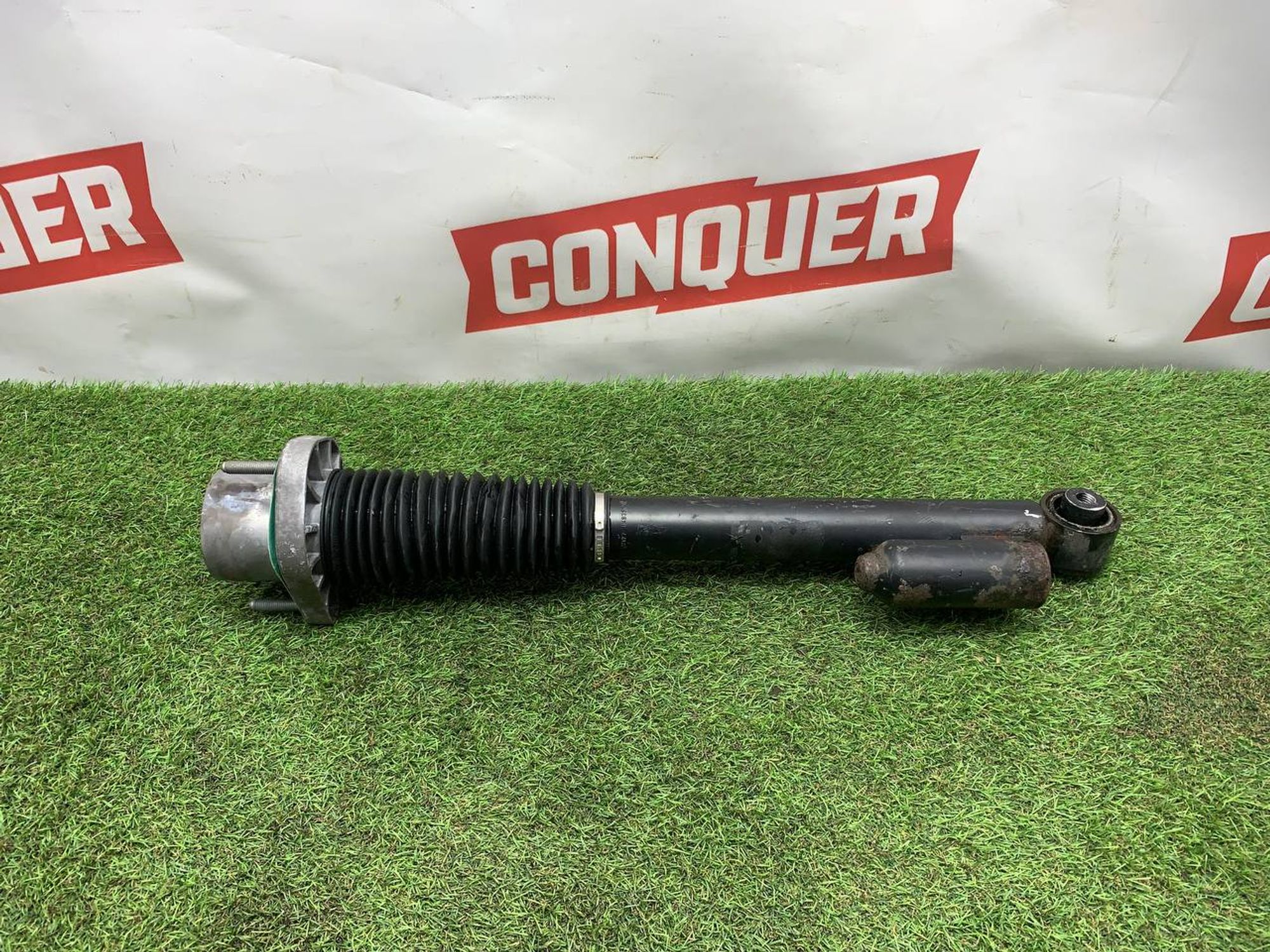 https://ycs.partsauto.market/partsauto-images/thmbs/userImages/h353NjtZg3VDP19b5HMt7LlpbQ93/part/e2a8dc7c-fabc-46d3-ac9d-7f8446292f5e_1713273577238.jpg