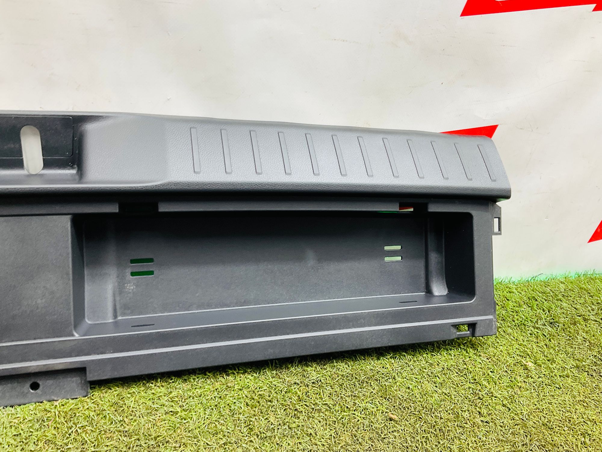 https://ycs.partsauto.market/partsauto-images/thmbs/userImages/h353NjtZg3VDP19b5HMt7LlpbQ93/part/e3588139-6bfd-4526-b359-8a0dda371c45_1779803581938.jpg