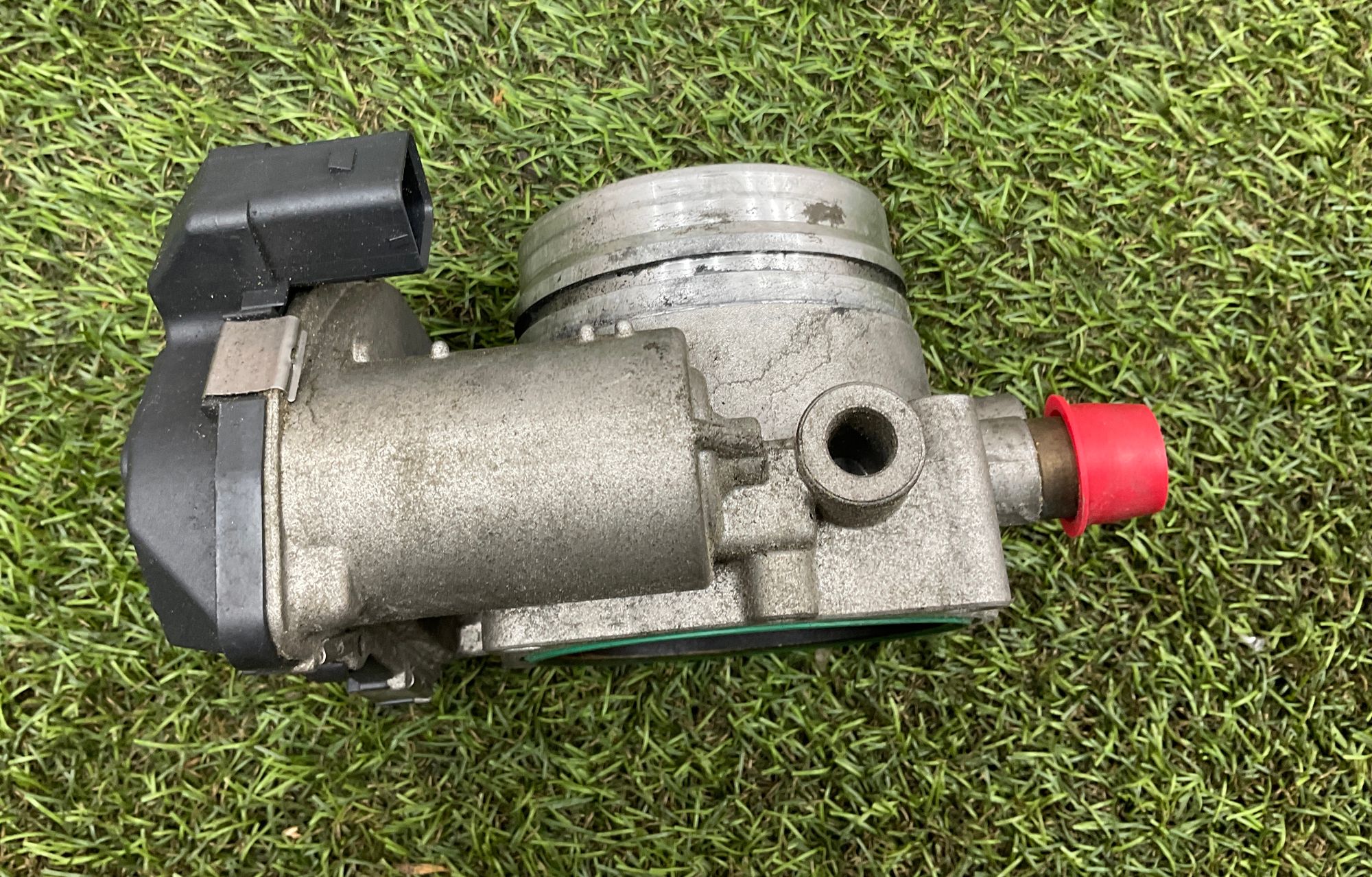 Дроссельная заслонка N54 BMW 5 серия, E60/E61 рестайлинг, 2000 рублей, Москва