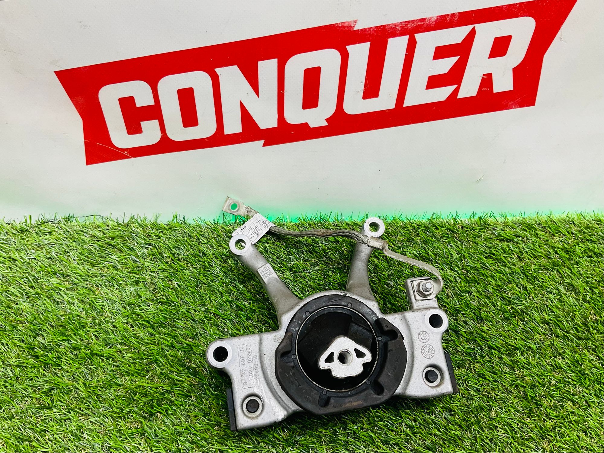 https://ycs.partsauto.market/partsauto-images/thmbs/userImages/h353NjtZg3VDP19b5HMt7LlpbQ93/part/e38e8ff4-f08a-4f84-b27a-217ce831adf3_1781256926686.jpg